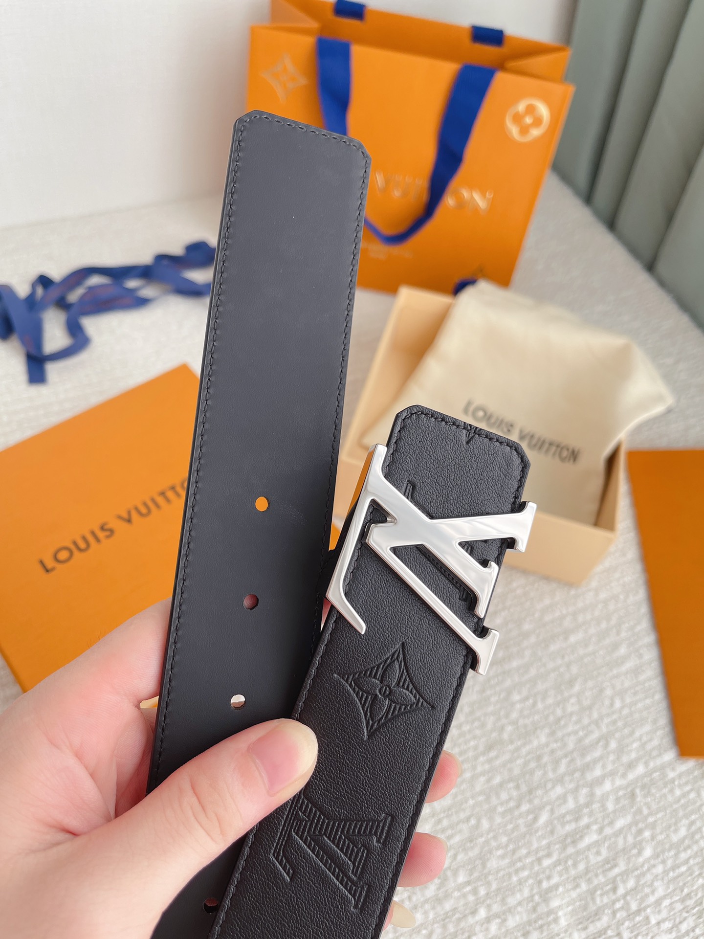 Louis Vuitton Male Basic Belt Cow Leather S-l