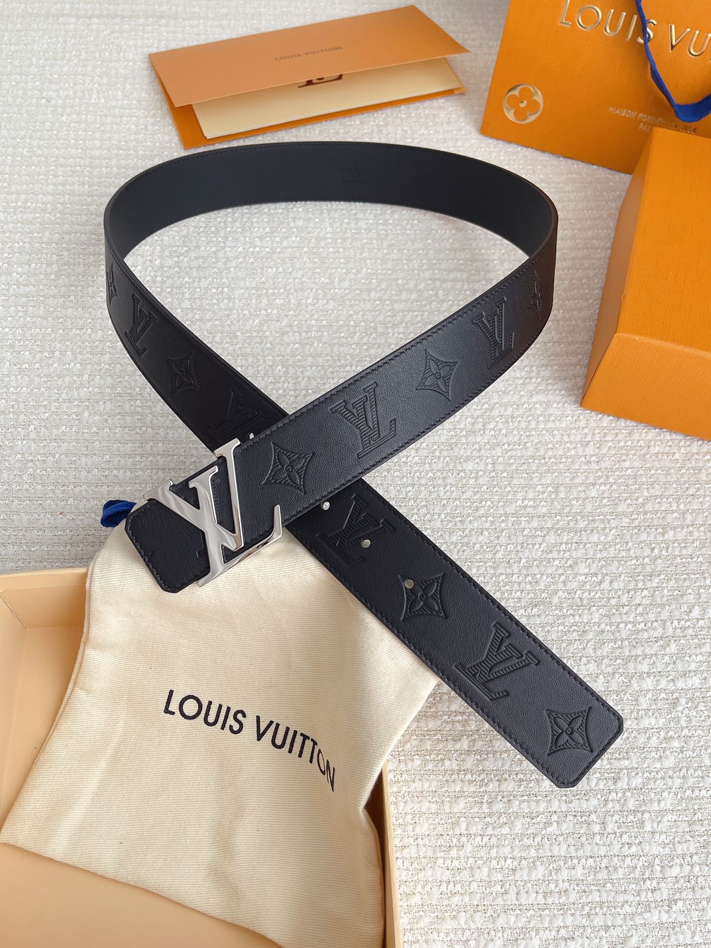 Louis Vuitton Male Basic Belt Cow Leather S-l