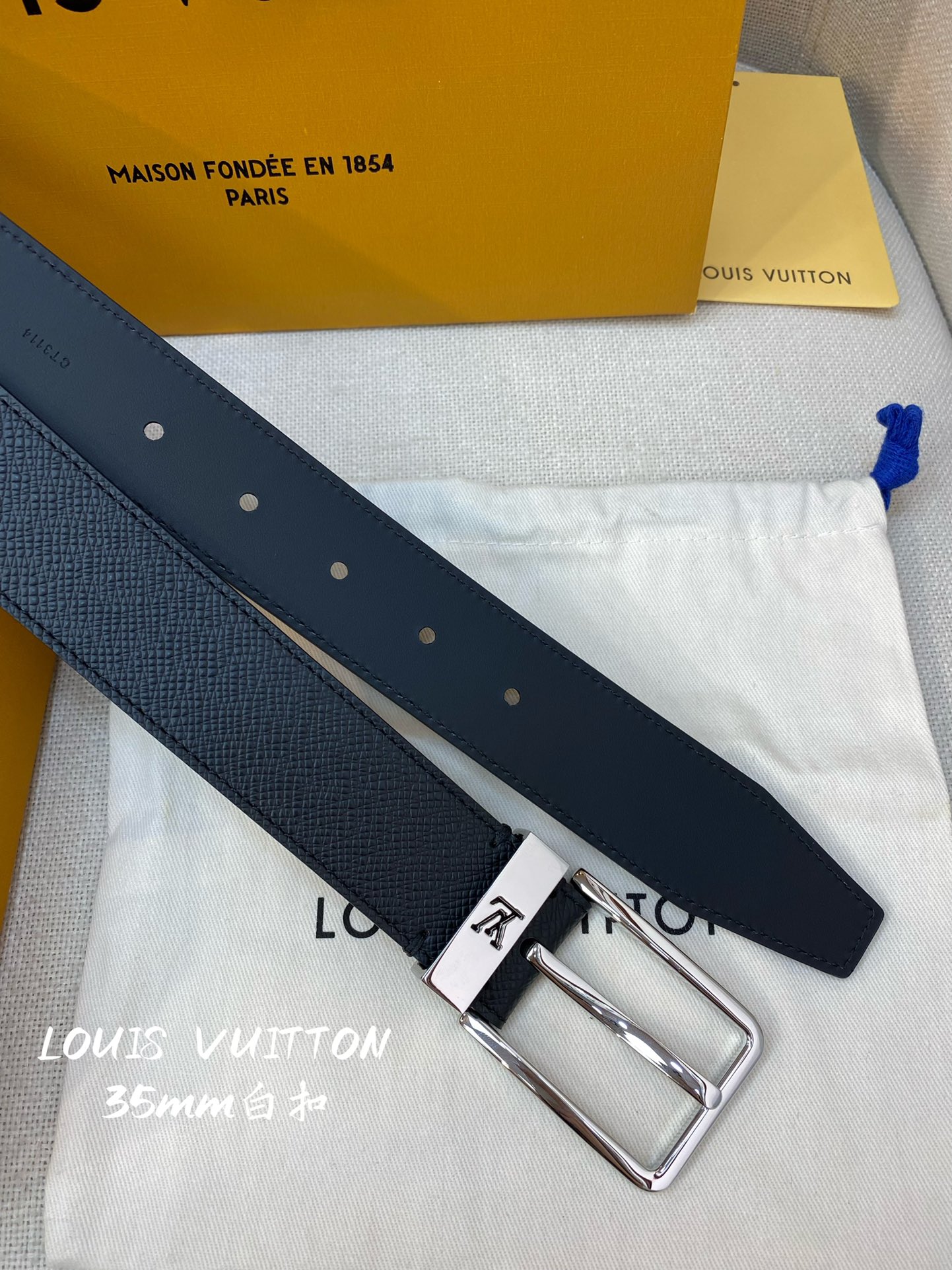 Louis Vuitton Male Basic Belt 35mm-l