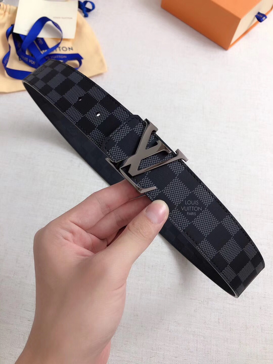 Louis Vuitton Male Leather Belt 40mm-s-m-l