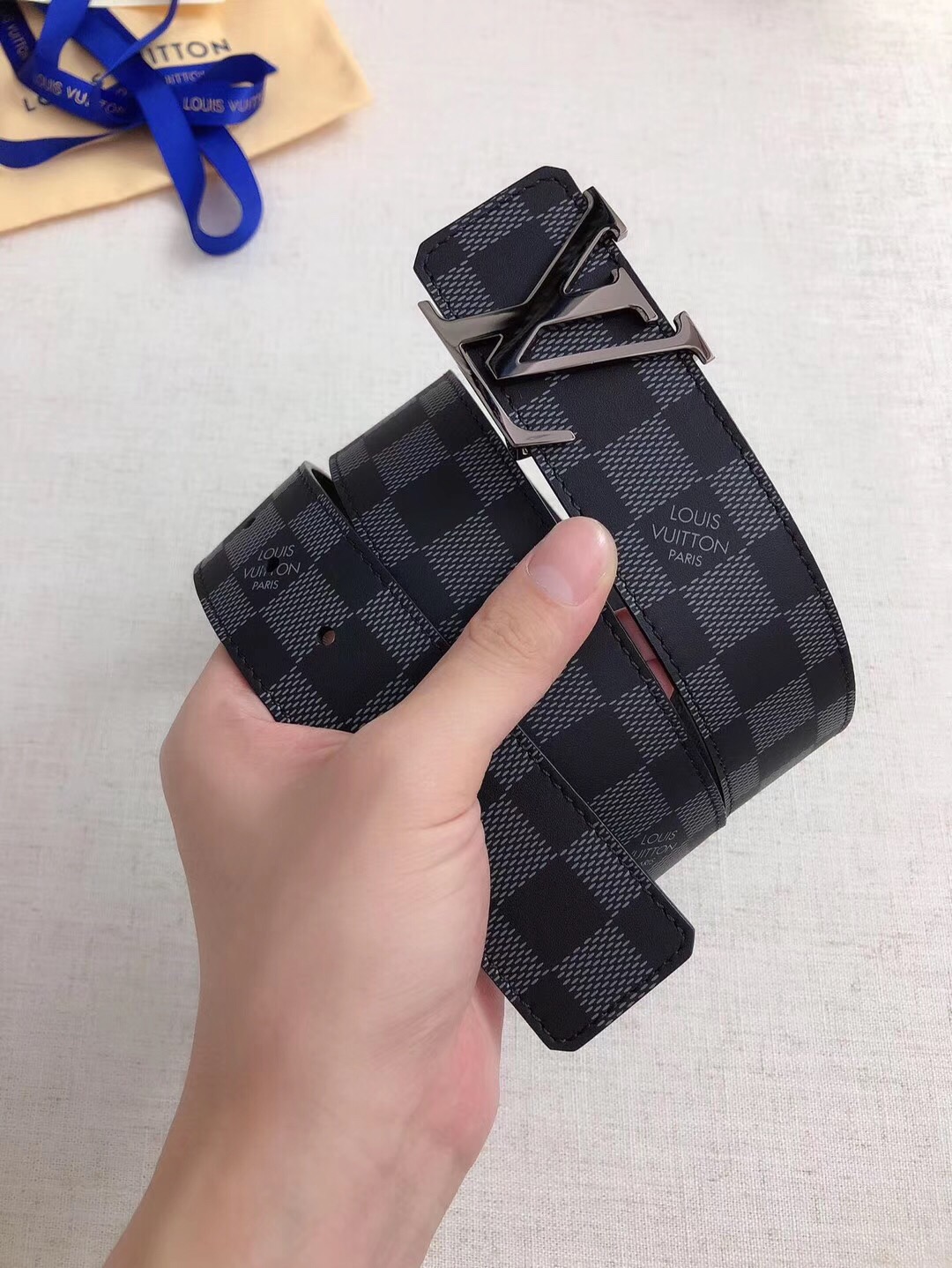 Louis Vuitton Male Leather Belt 40mm-s-m-l