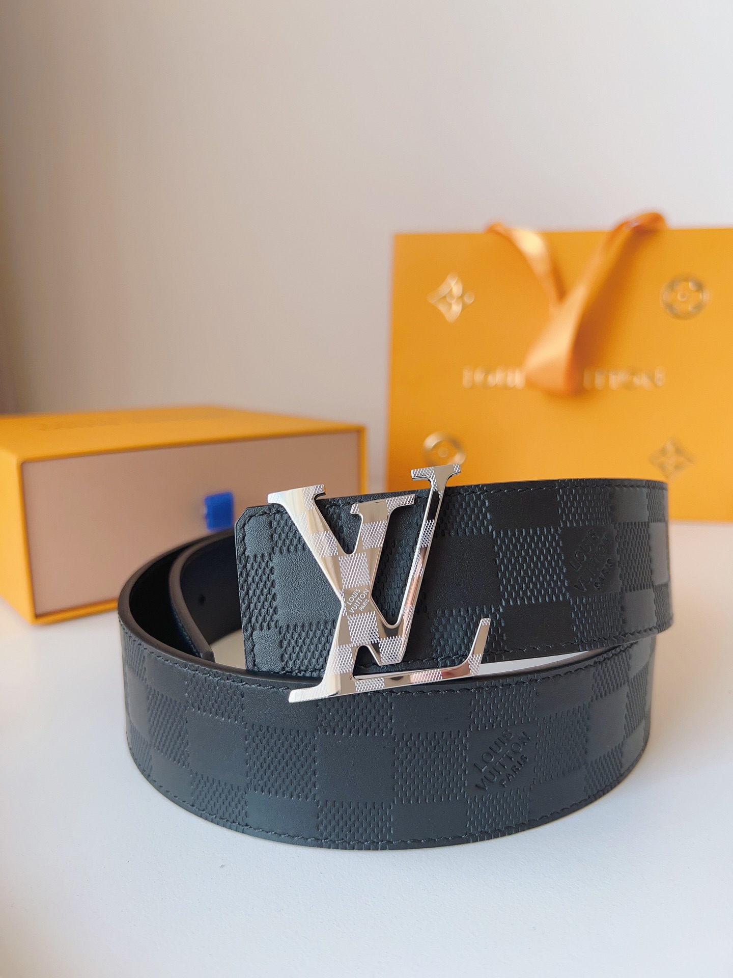 Louis Vuitton Male Basic Belt 40mm-l