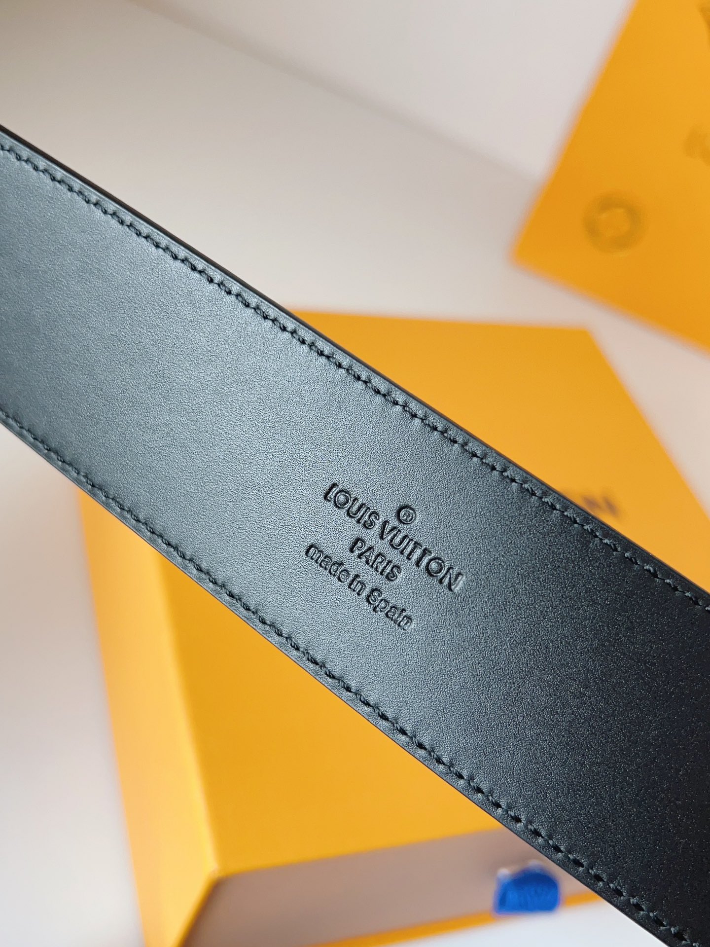 Louis Vuitton Male Basic Belt 40mm-l