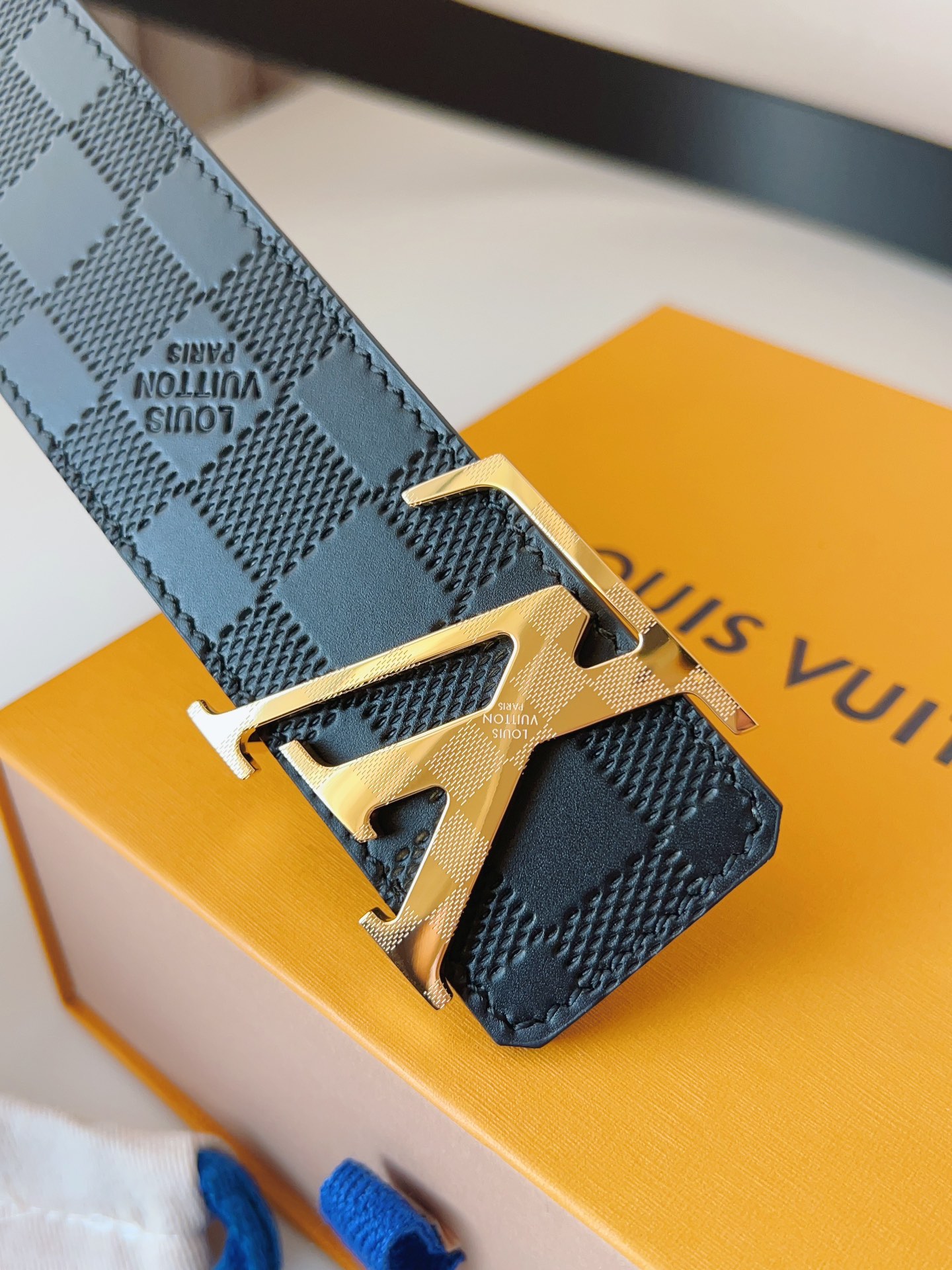 Louis Vuitton Male Basic Belt 40mm-l