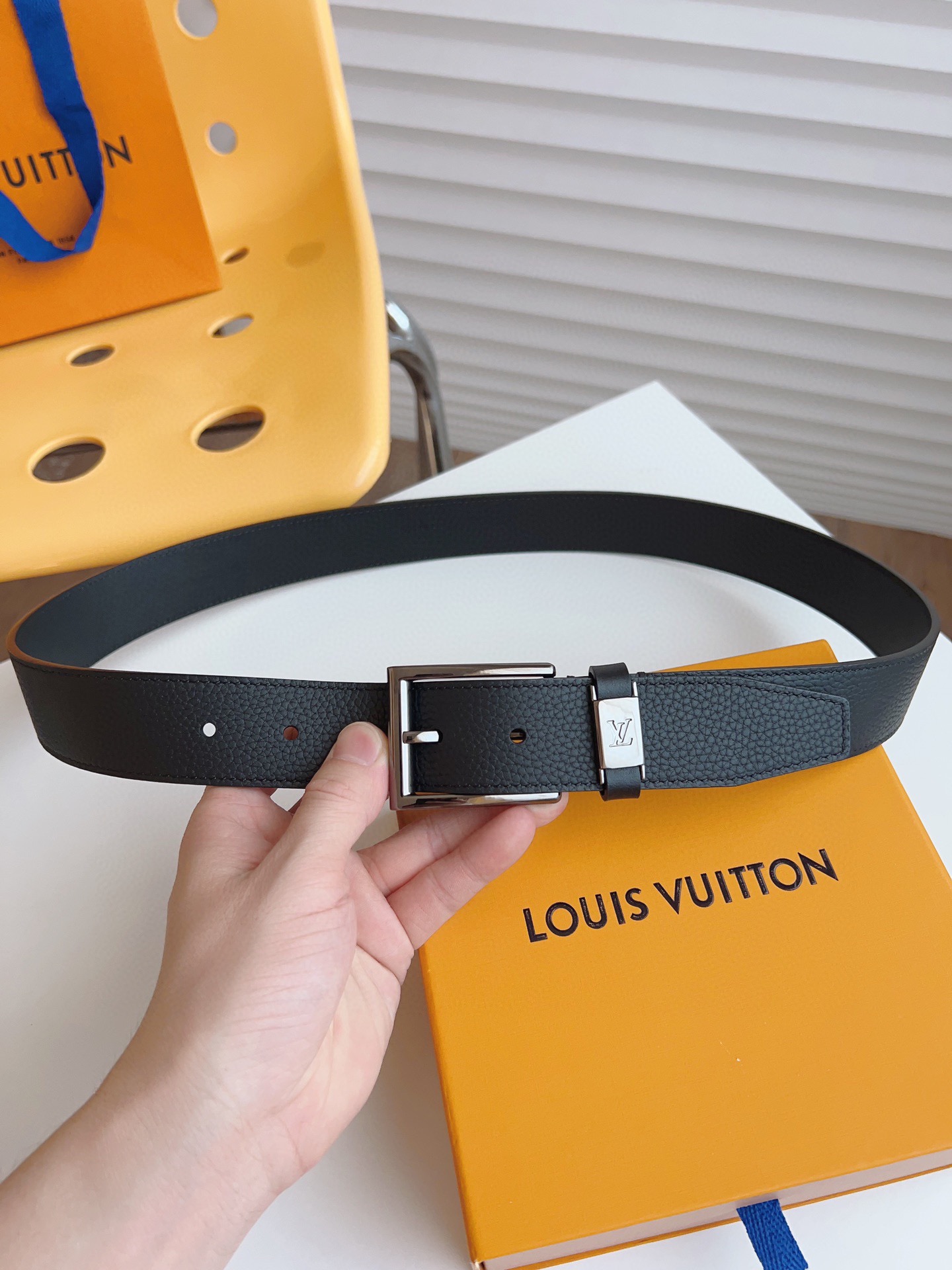 Louis Vuitton Male Pin Buckle Belt 35mm-l