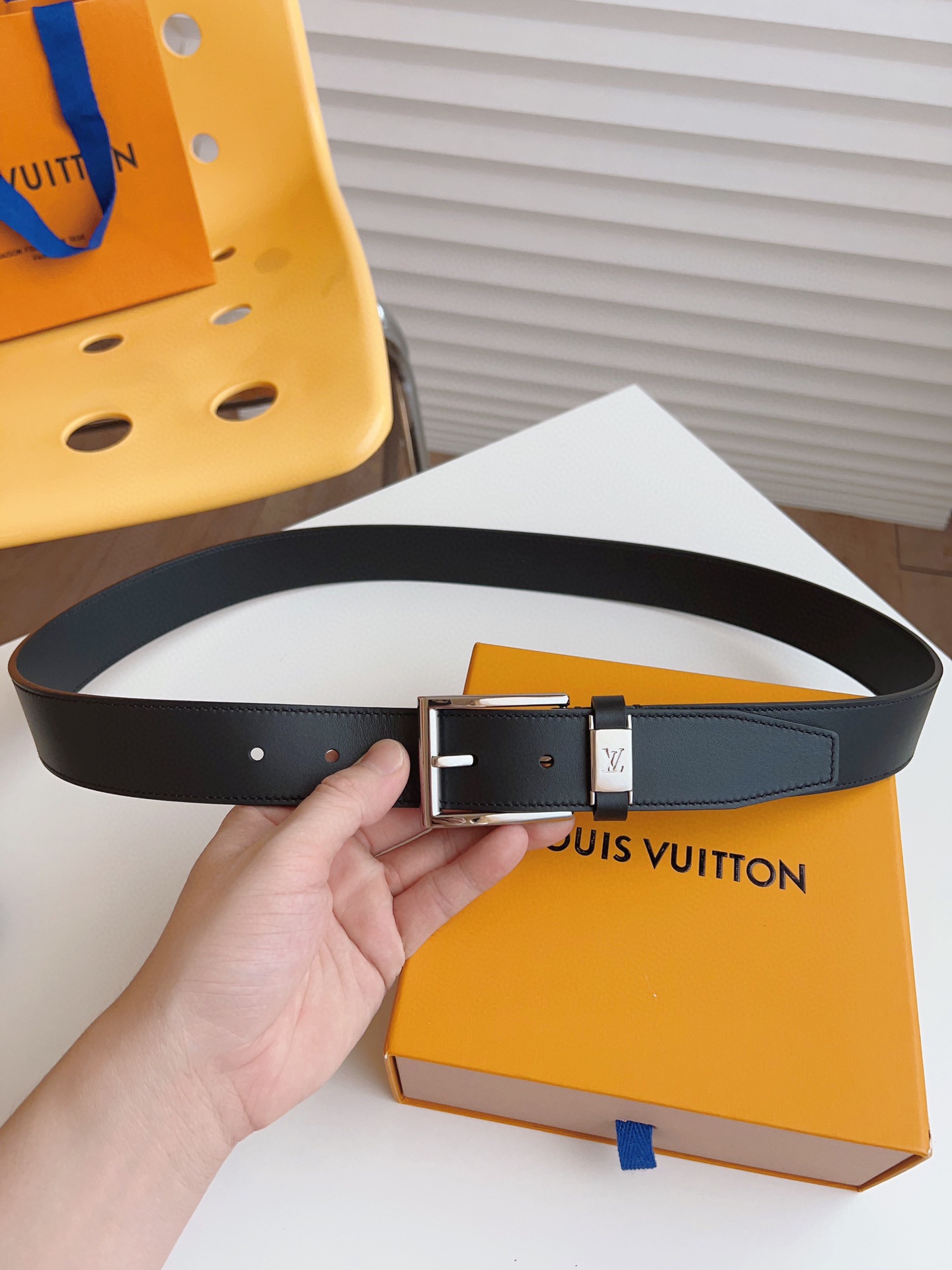 Louis Vuitton Male Pin Buckle Belt 35mm-l