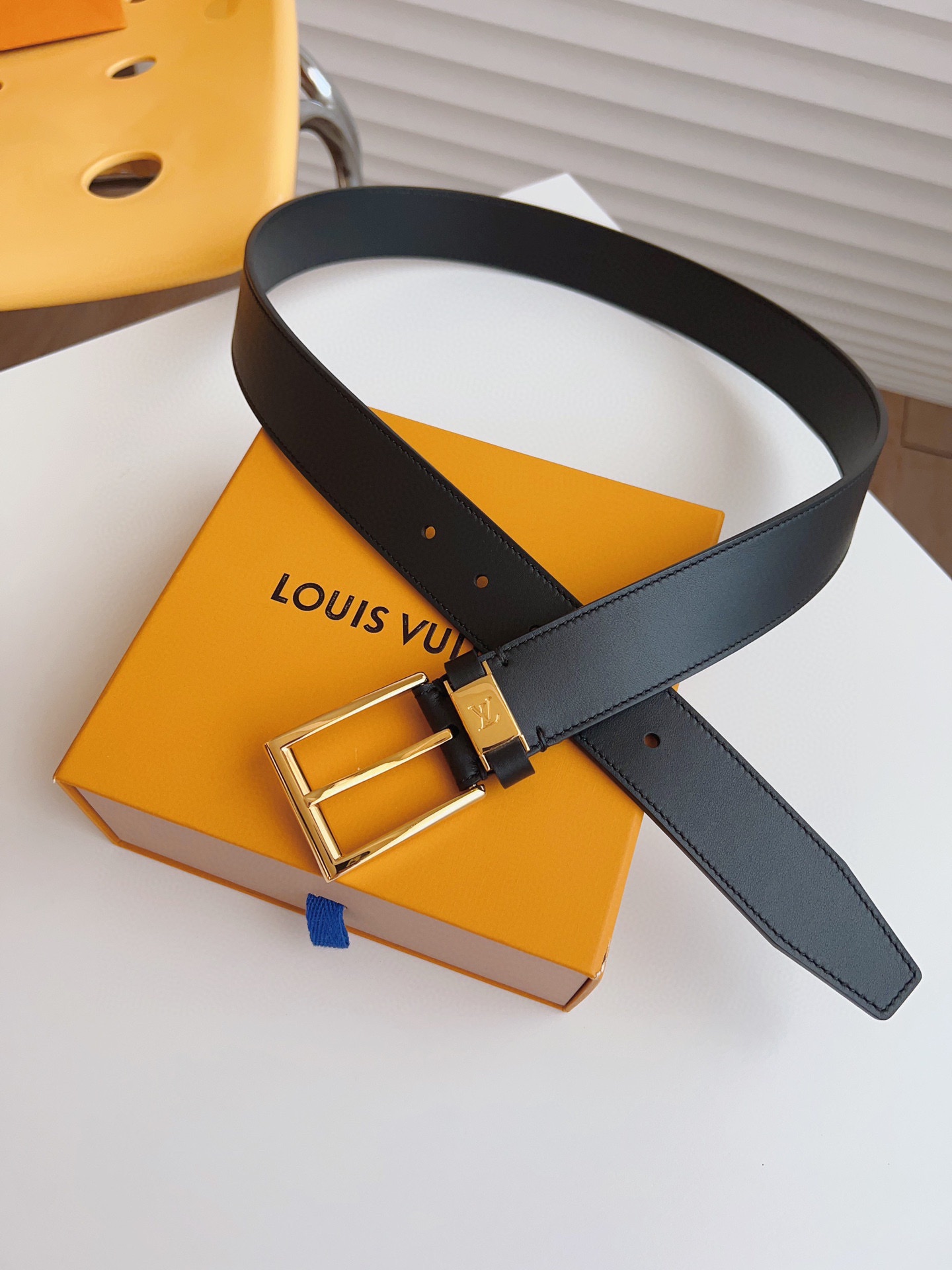 Louis Vuitton Male Pin Buckle Belt 35mm-l