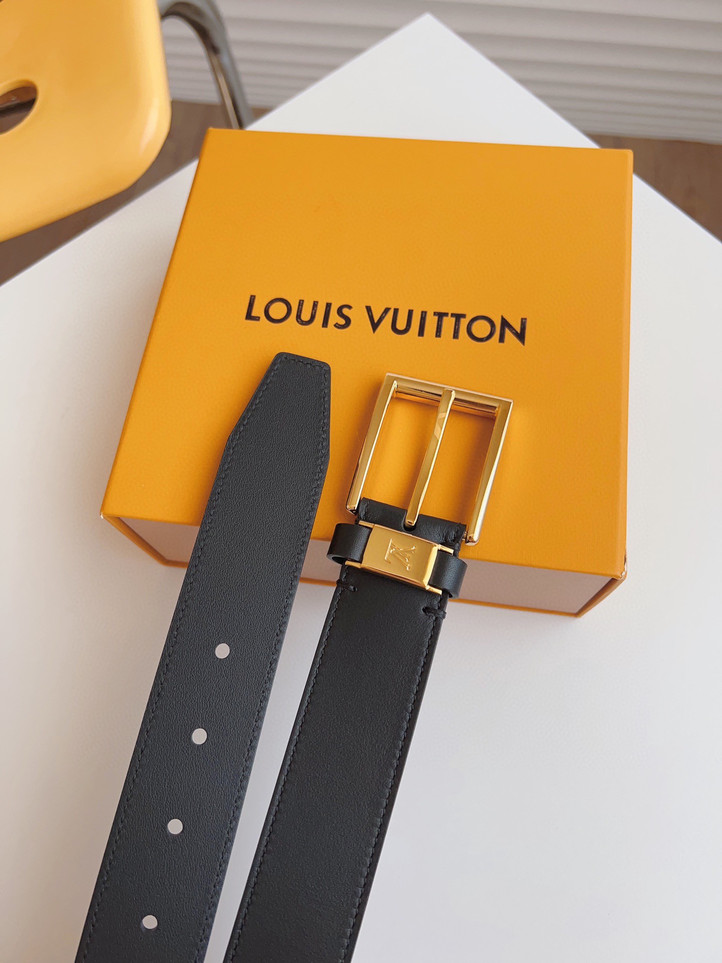 Louis Vuitton Male Pin Buckle Belt 35mm-l