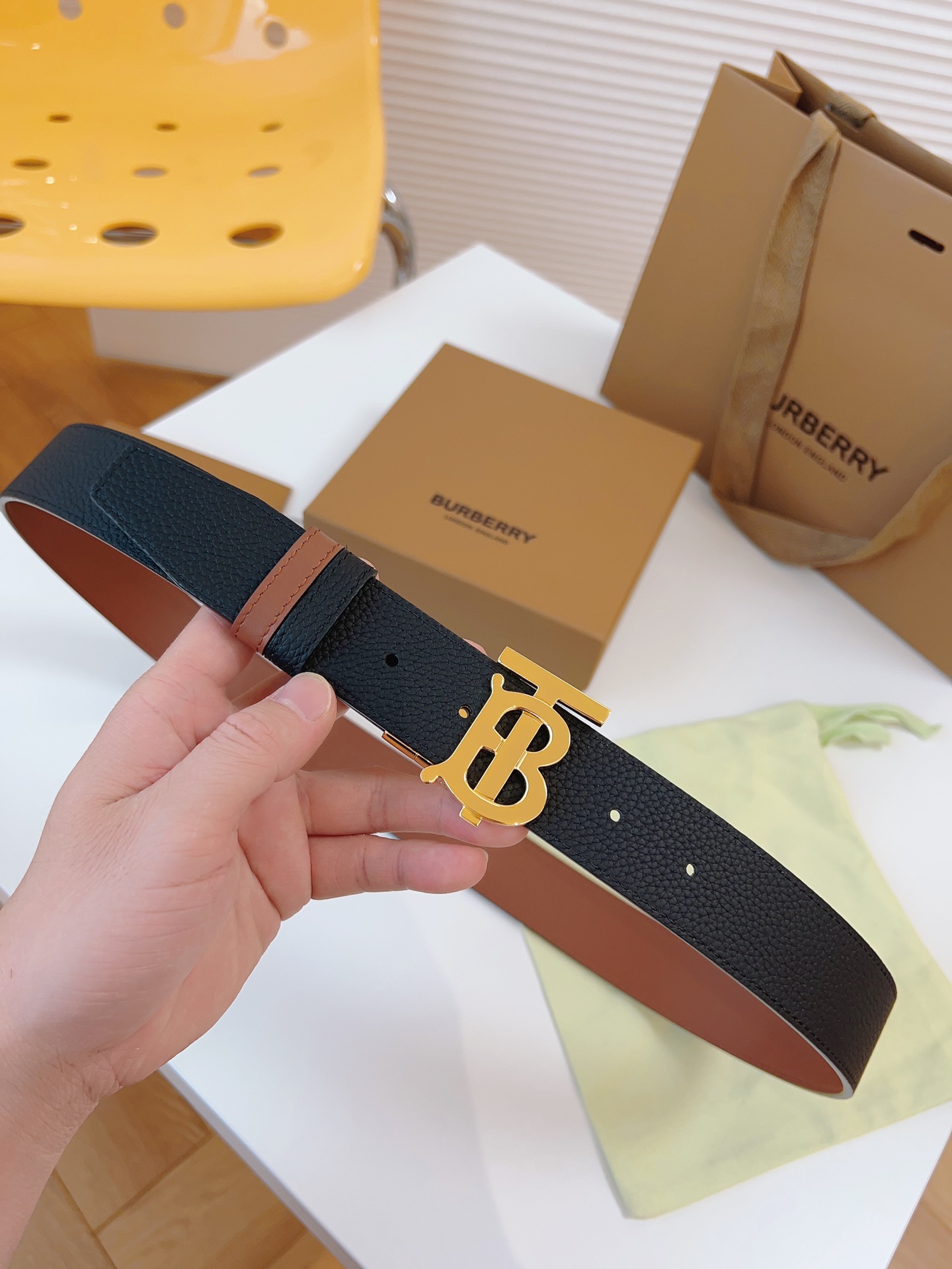 Burberry Basic Belt Top Grain Leather 34mm