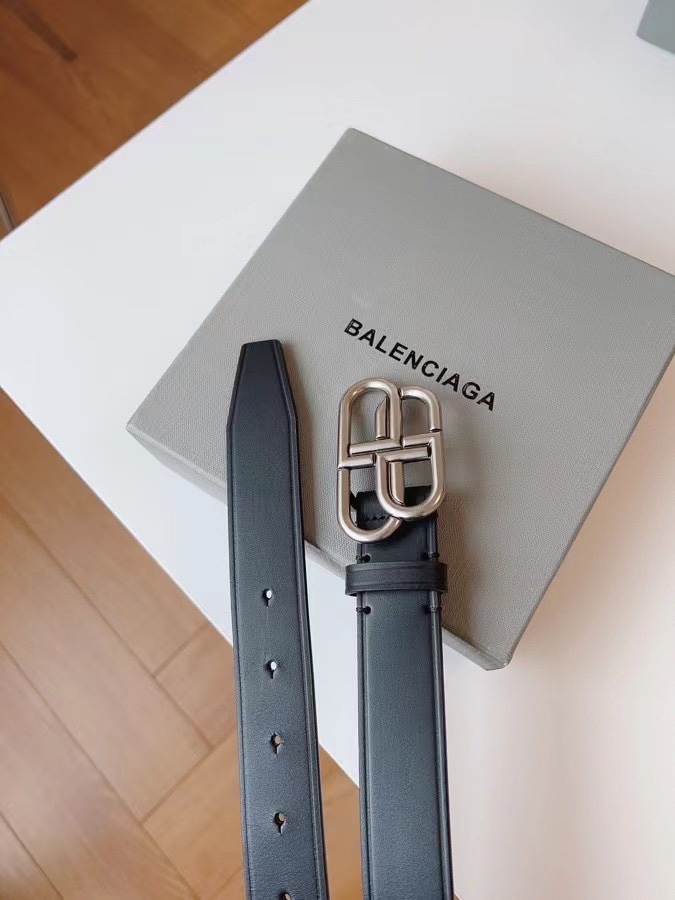 Balenciaga Female Basic Belt Cow Leather M-l