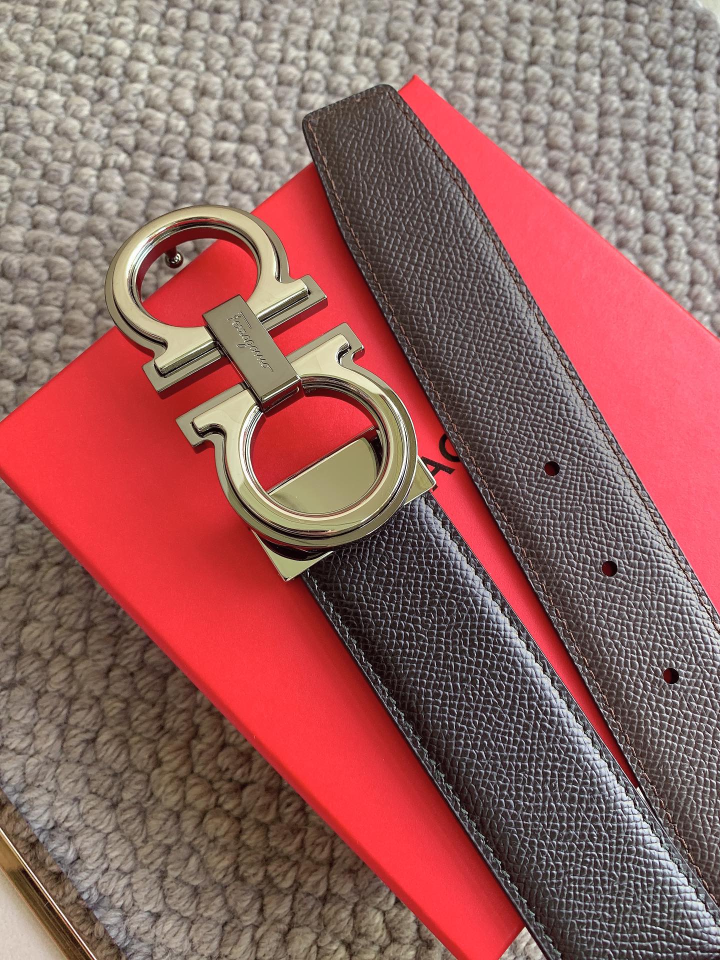 Salvatore Ferragamo Male Leather Belt