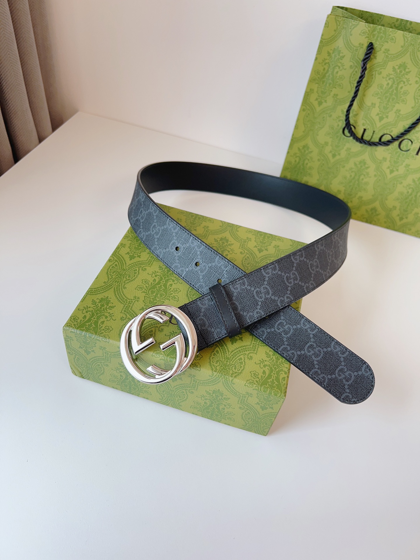 Gucci Male Leather Belt M