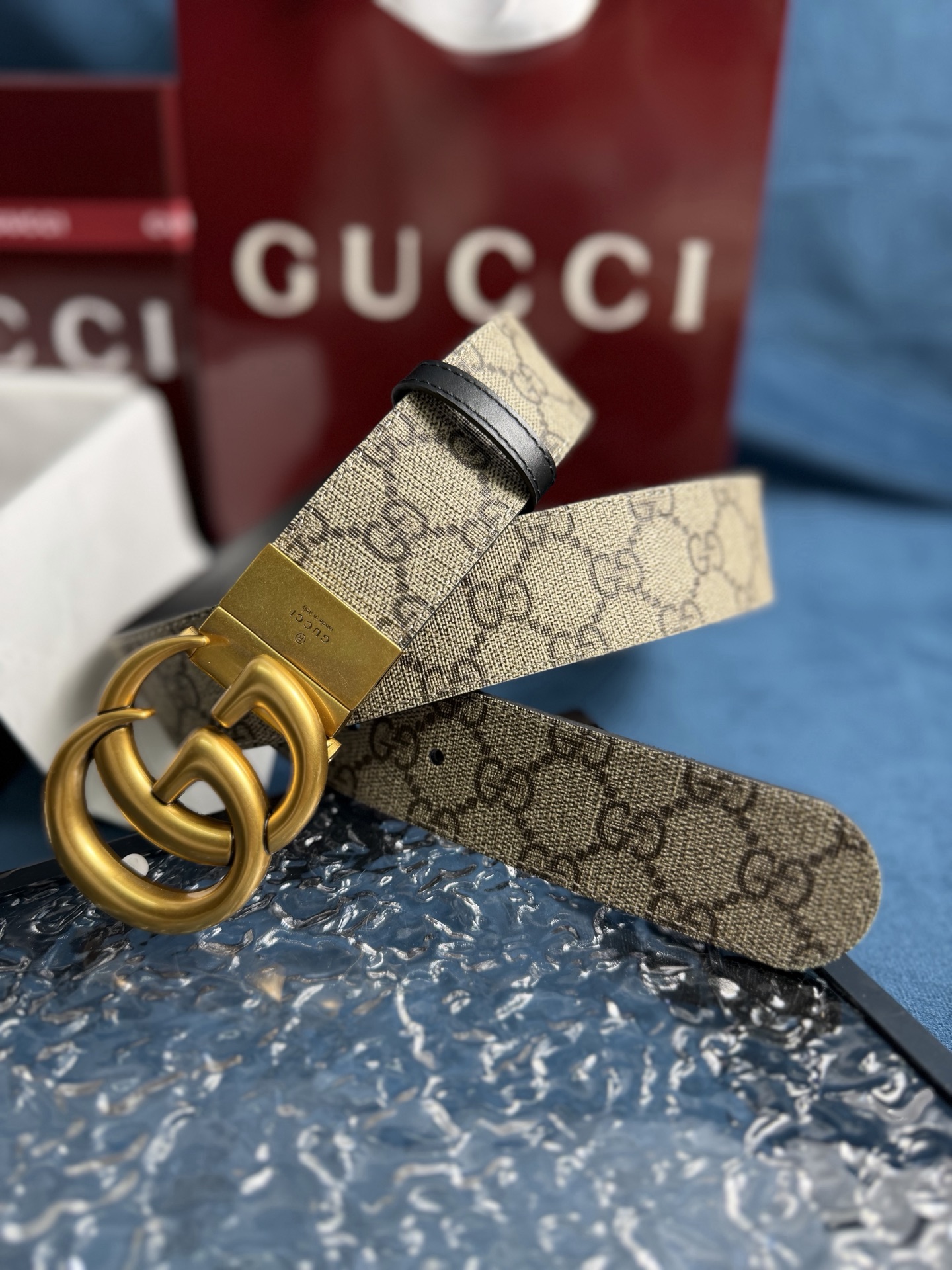 Gucci Basic Belt Gold