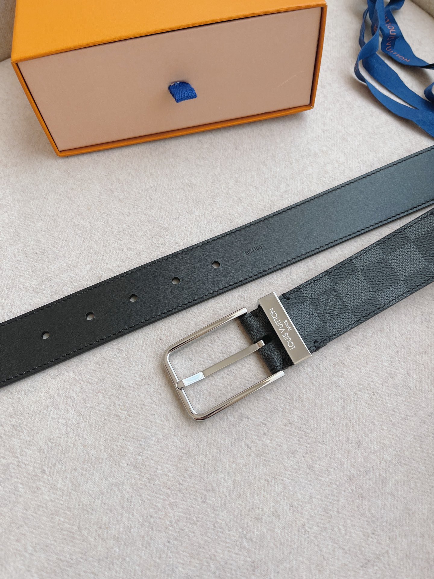 Louis Vuitton Leather Belt Cow Leather 35mm-m-l