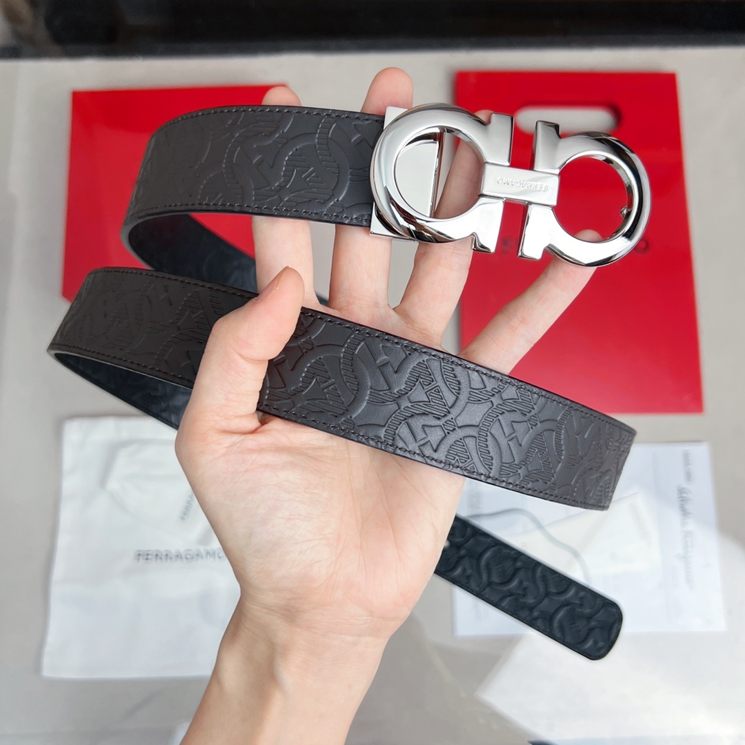 Salvatore Ferragamo Leather Belt Cow Leather Gold M