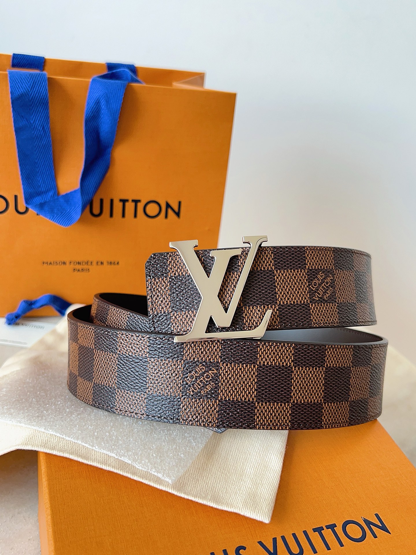 Louis Vuitton Leather Belt M-l