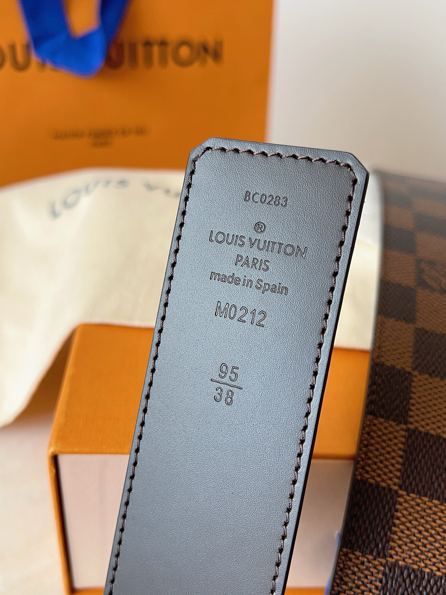 Louis Vuitton Leather Belt M-l