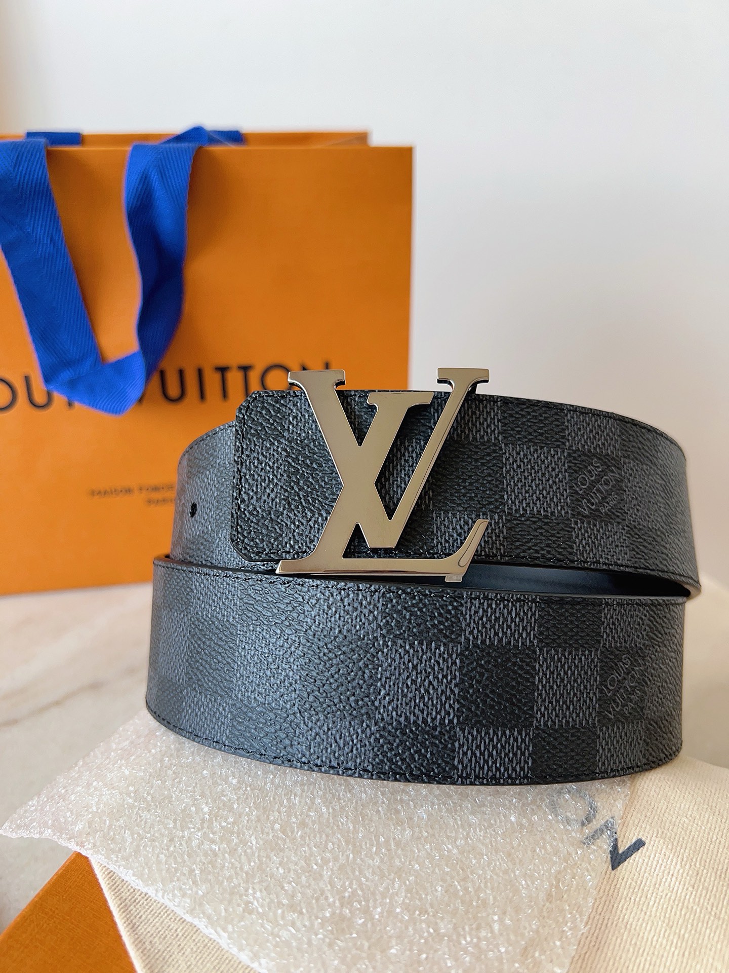 Louis Vuitton Leather Belt M-l