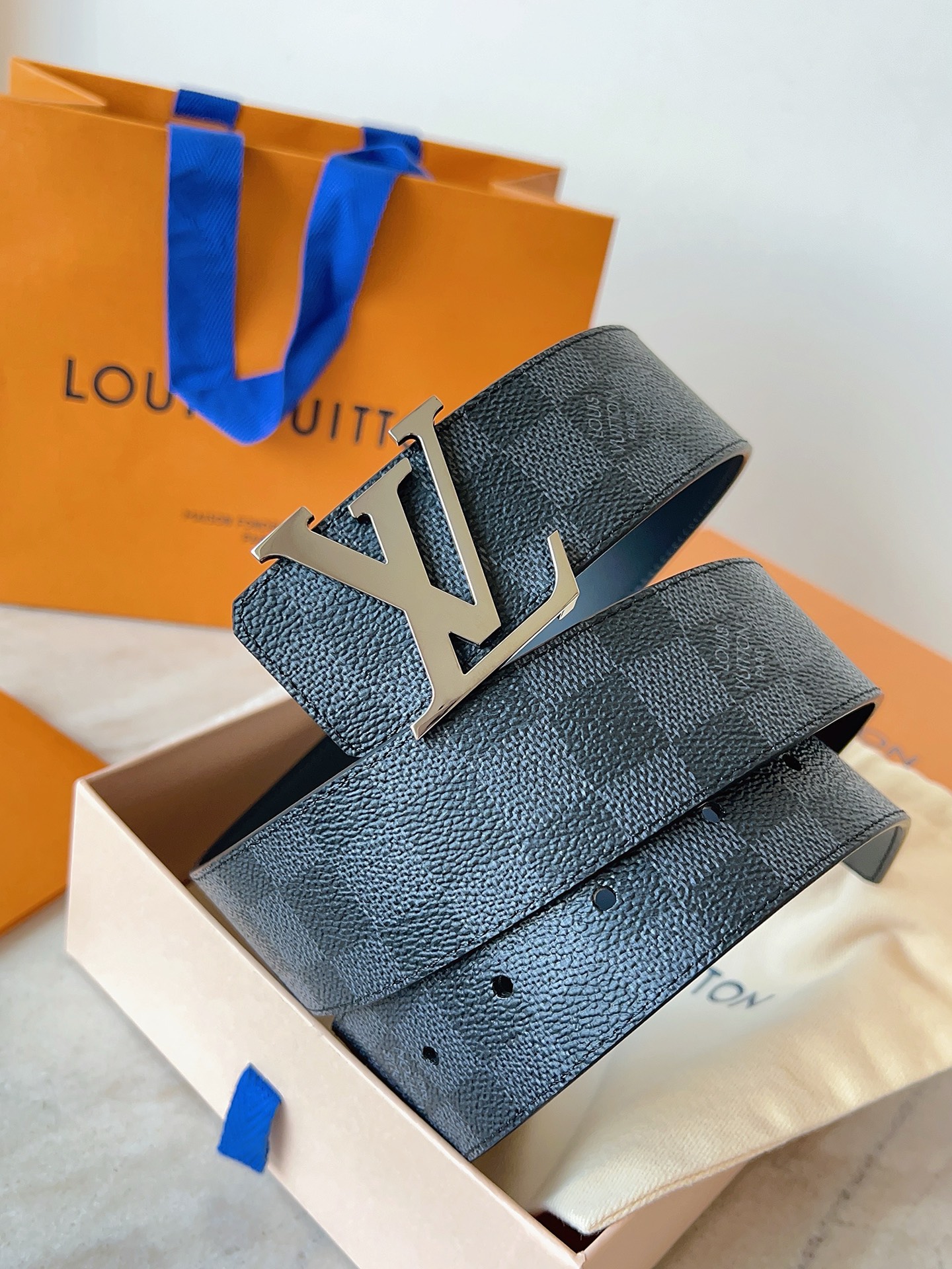 Louis Vuitton Leather Belt M-l