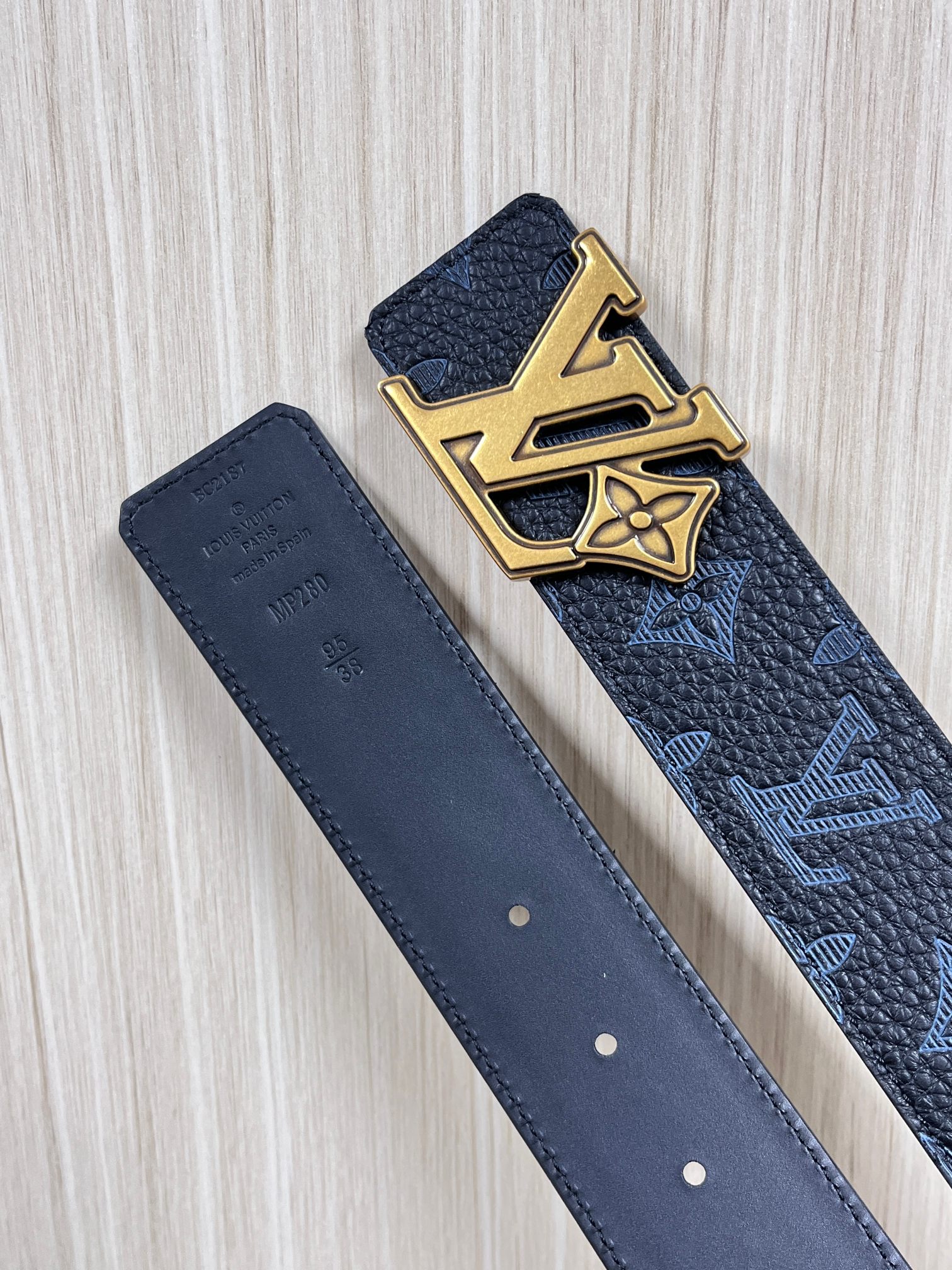 Louis Vuitton Basic Belt Cow Leather M-l
