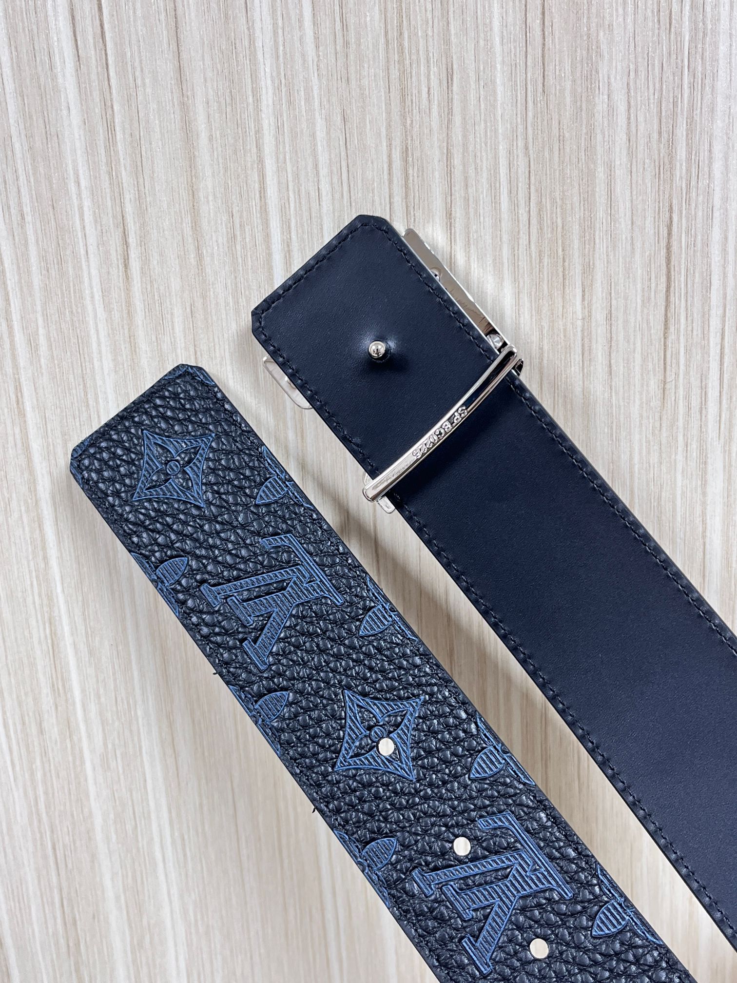 Louis Vuitton Basic Belt Cow Leather M-l