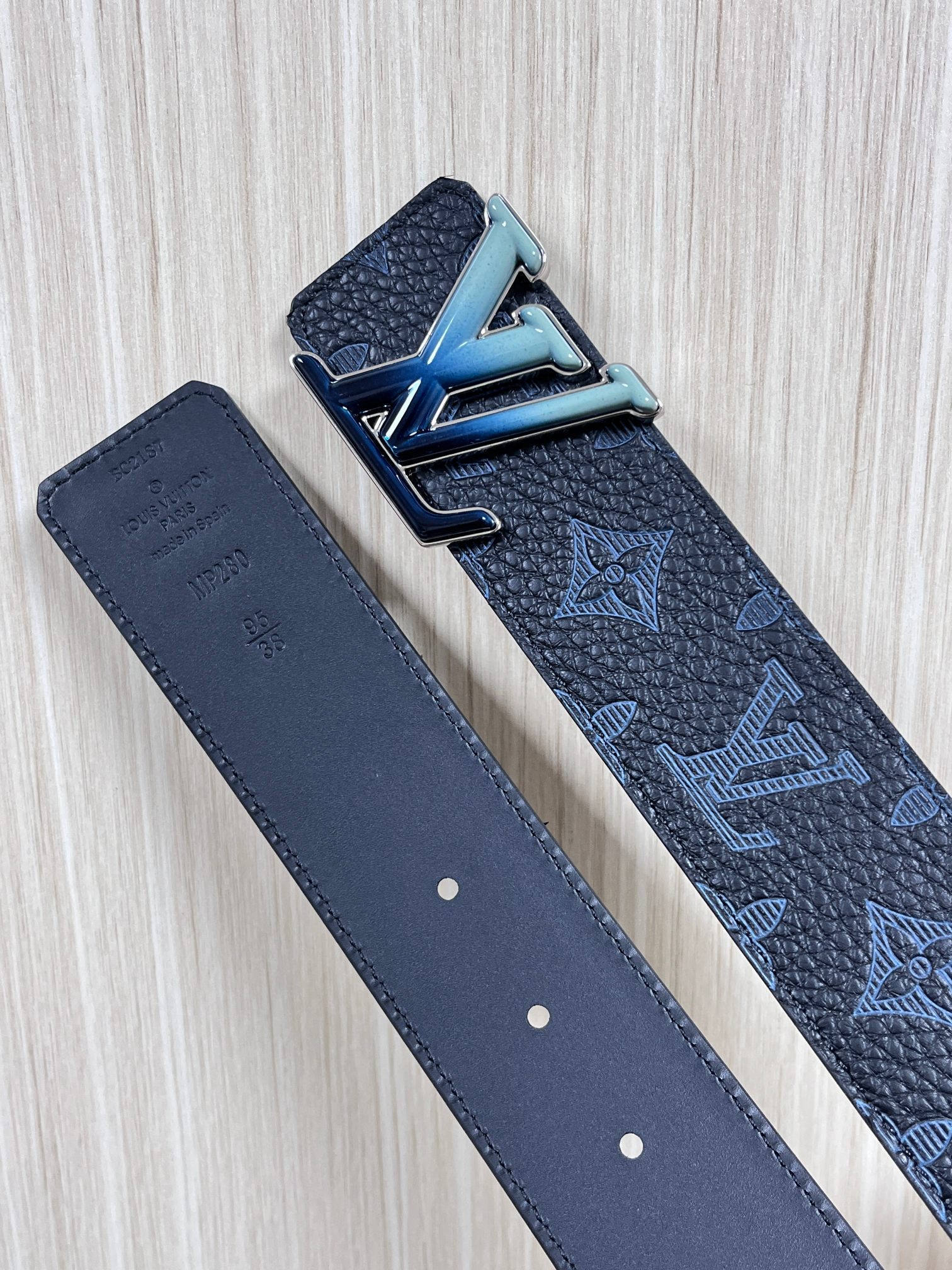 Louis Vuitton Basic Belt Cow Leather M-l