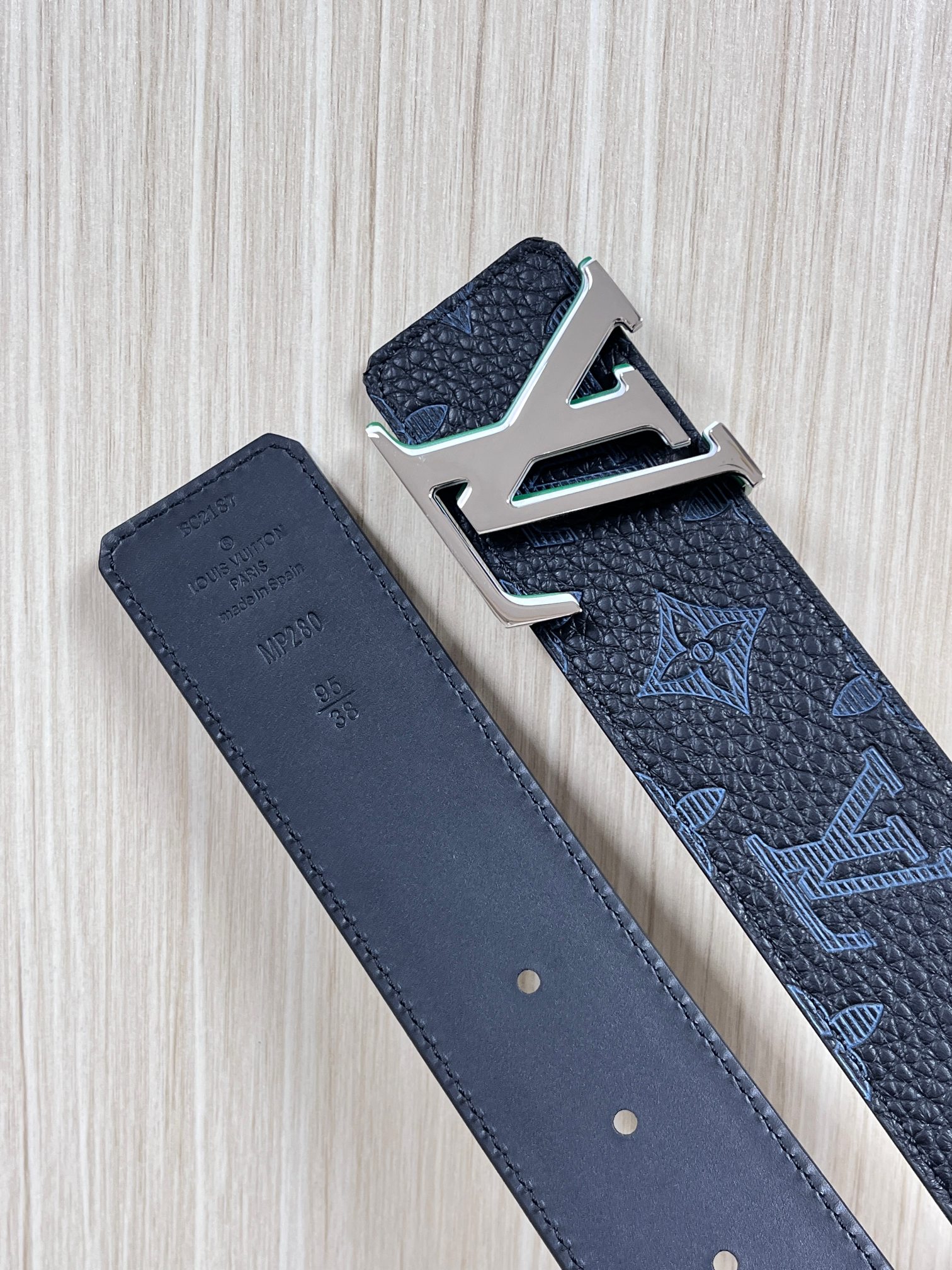 Louis Vuitton Basic Belt Cow Leather M-l