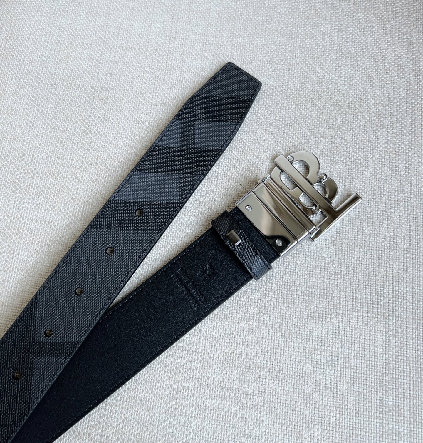 Burberry Basic Belt M-l