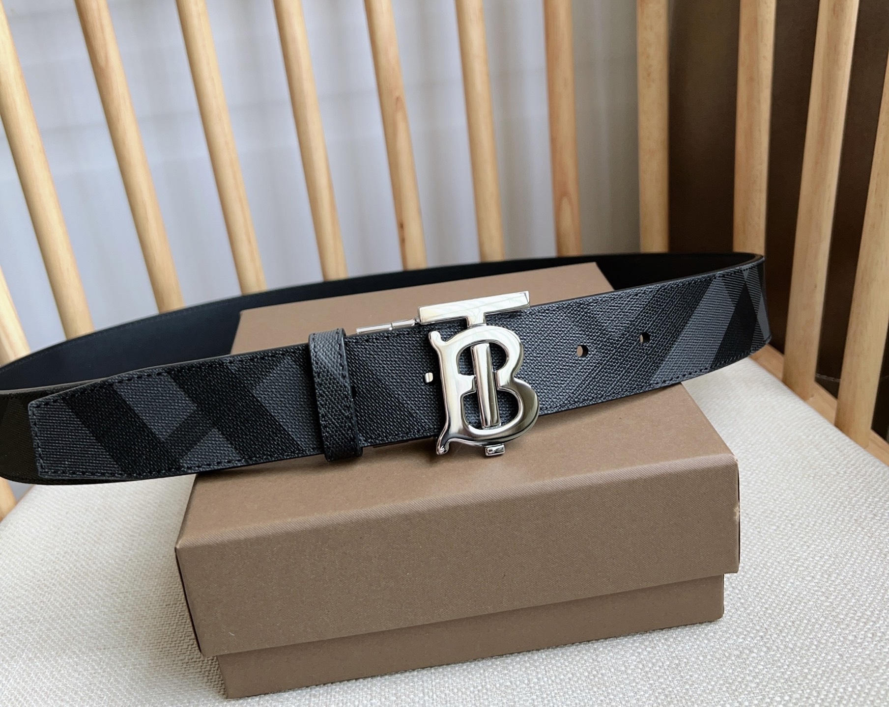 Burberry Basic Belt M-l