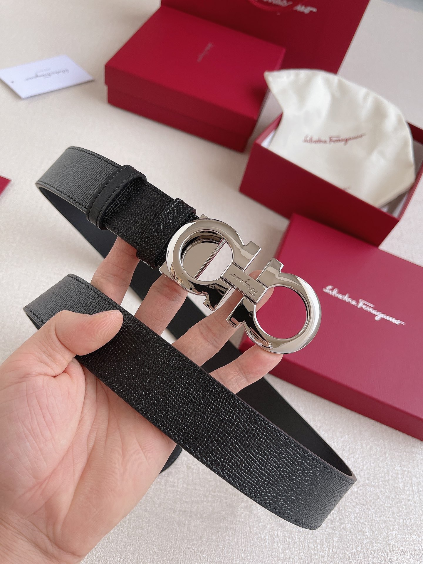 Salvatore Ferragamo Leather Belt Cow Leather Adjustable 35mm