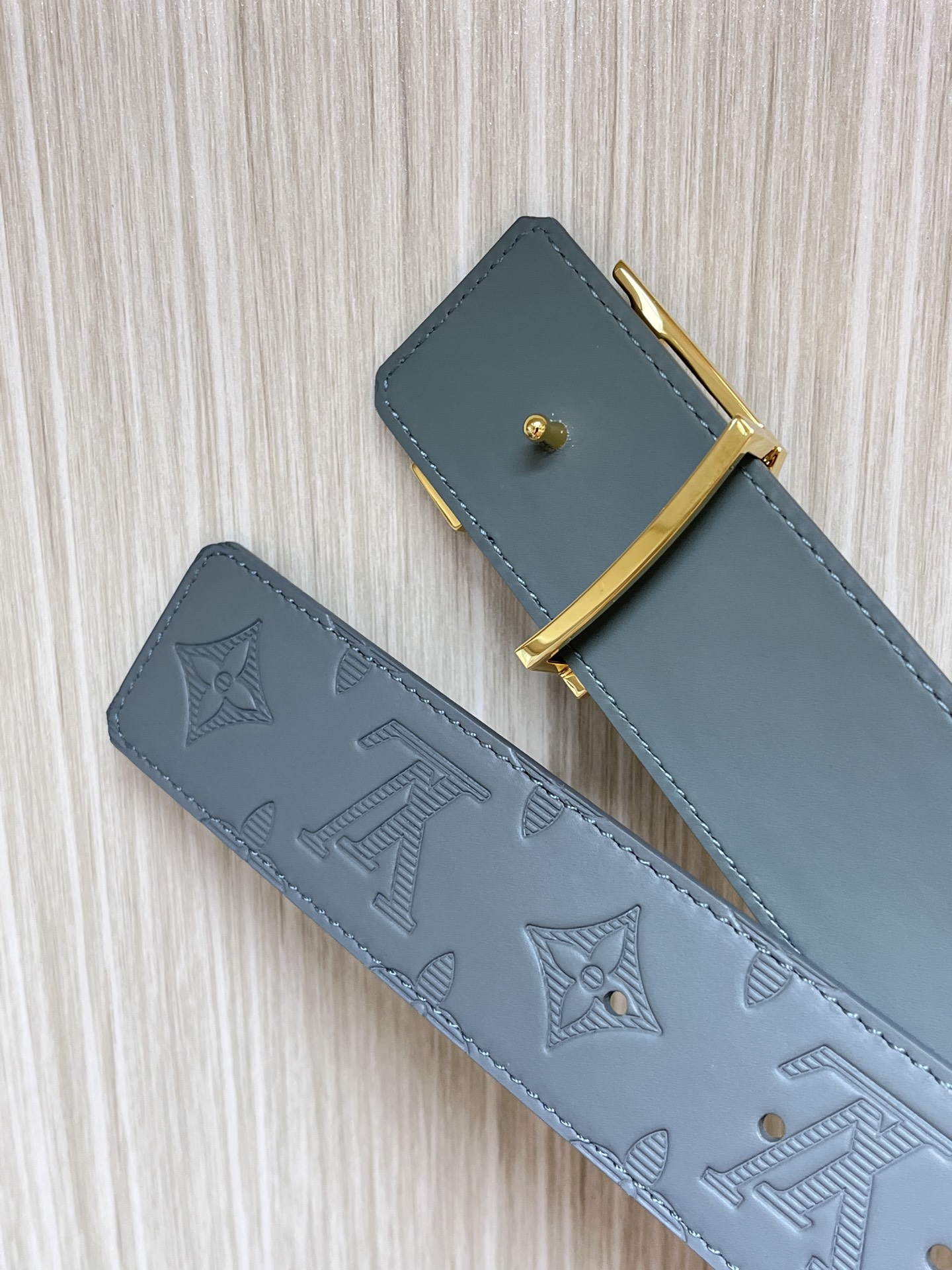 Louis Vuitton Male Basic Belt Cow Leather L