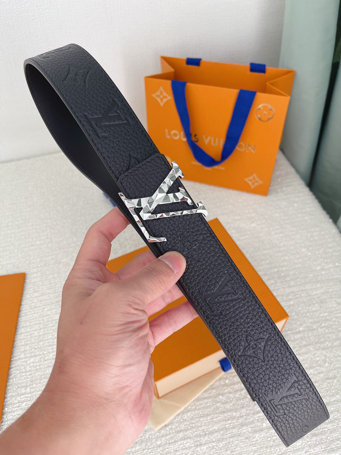 Louis Vuitton Male Leather Belt Cow Leather S-l