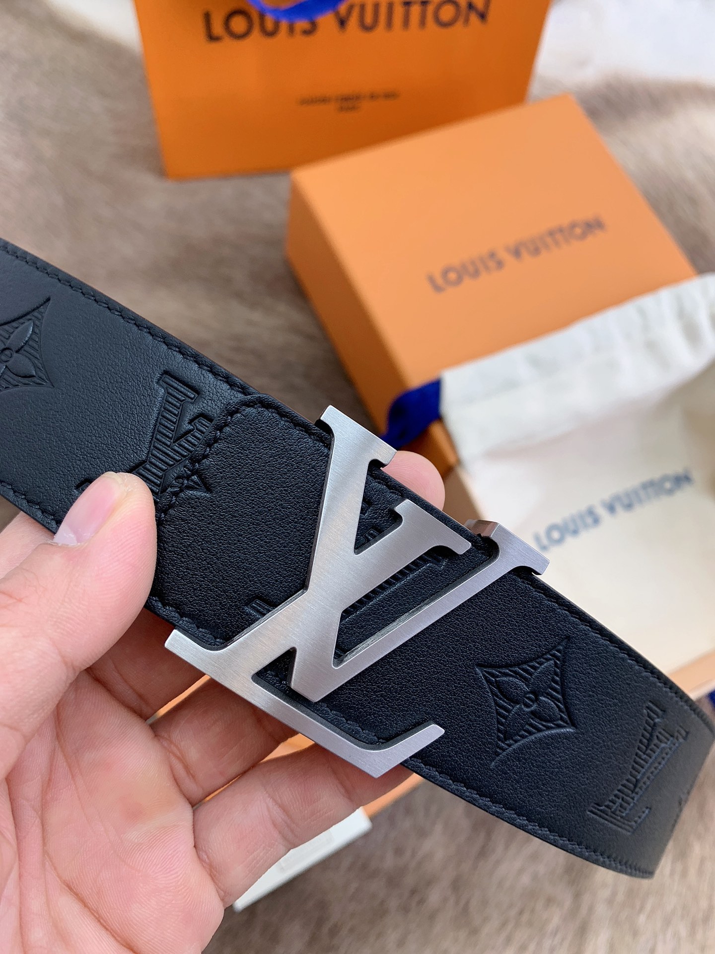 Louis Vuitton Male Leather Belt Top Grain Leather 40mm-l