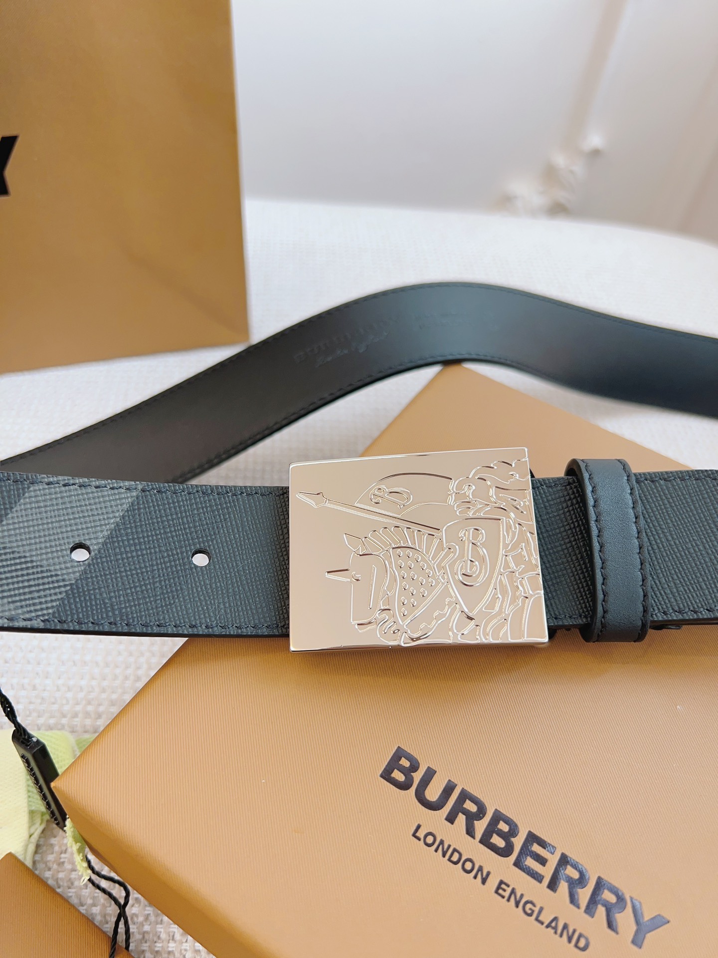 Burberry Basic Belt Cow Leather Black