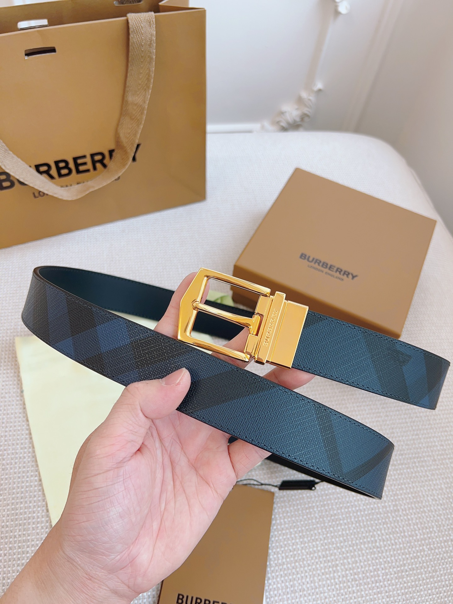 Burberry Basic Belt Cow Leather Black