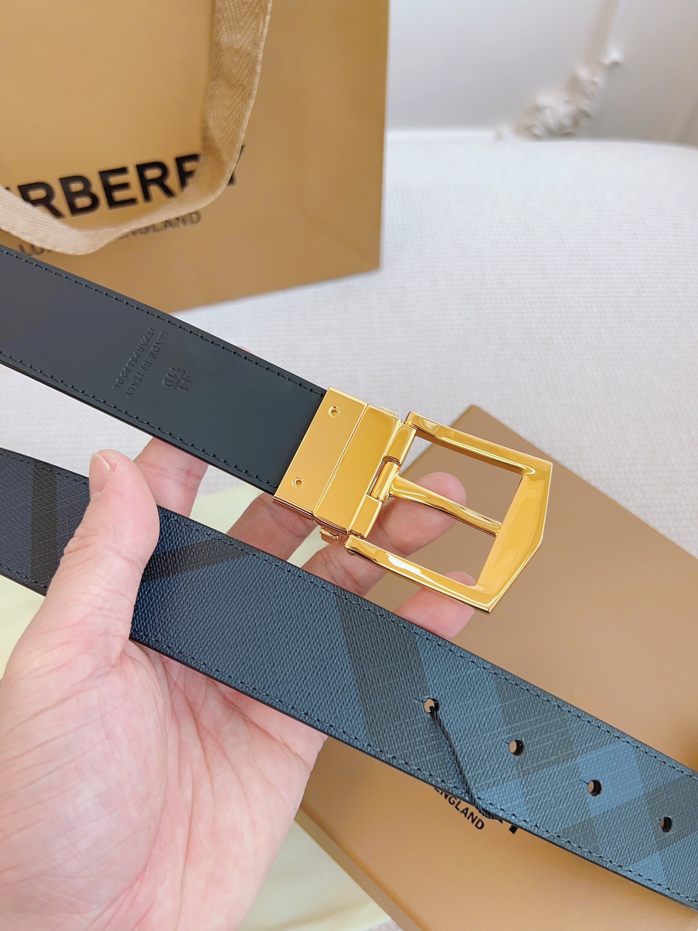 Burberry Basic Belt Cow Leather Black