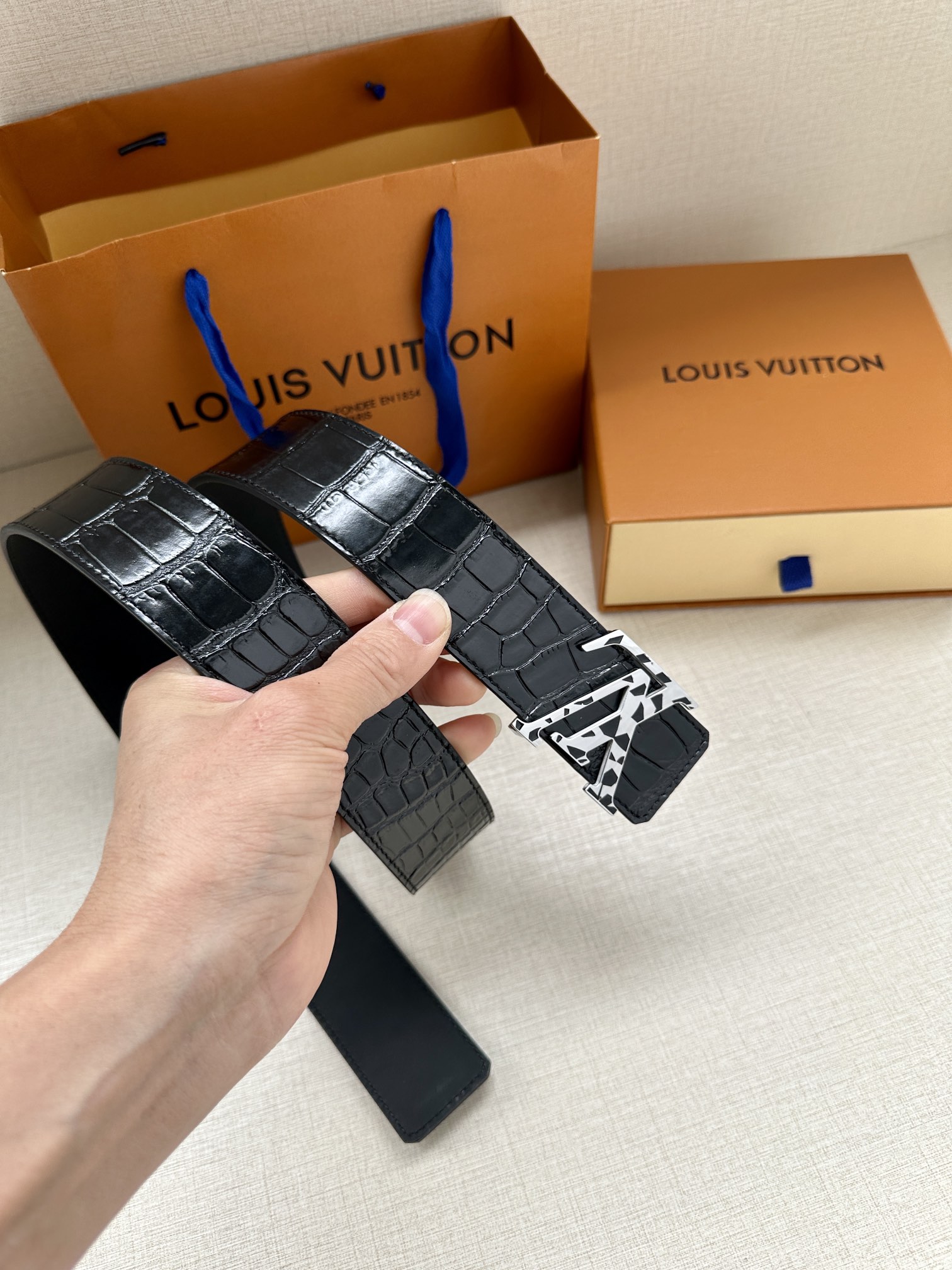 Louis Vuitton Basic Belt L