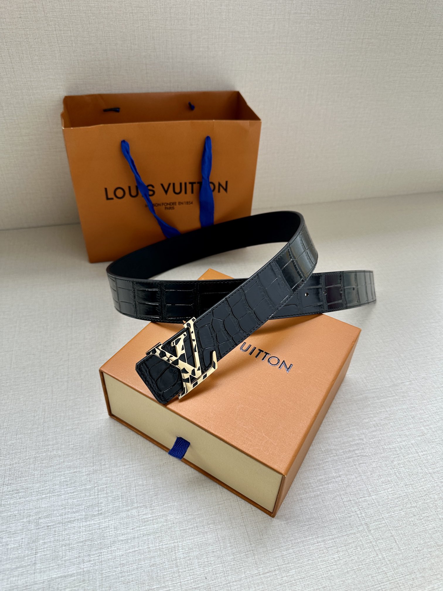 Louis Vuitton Basic Belt L