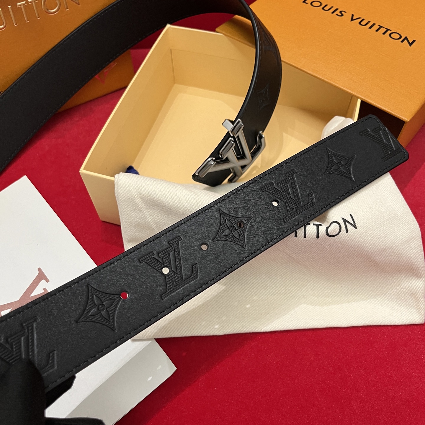 Louis Vuitton Male Basic Belt Cow Leather S-m-l