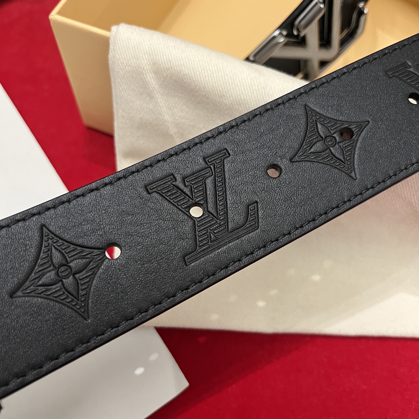 Louis Vuitton Male Basic Belt Cow Leather S-m-l