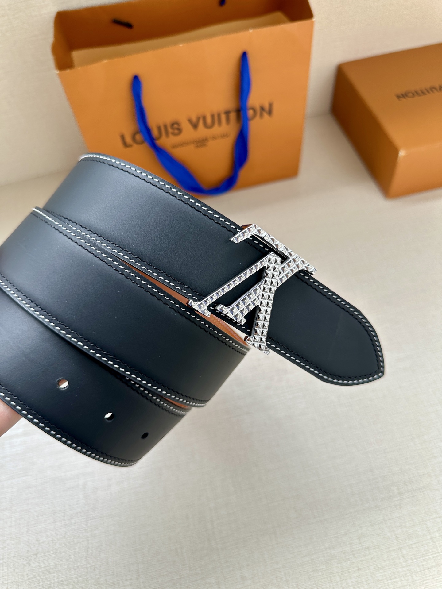 Louis Vuitton Leather Belt Top Grain Leather Black Wide Width M-l