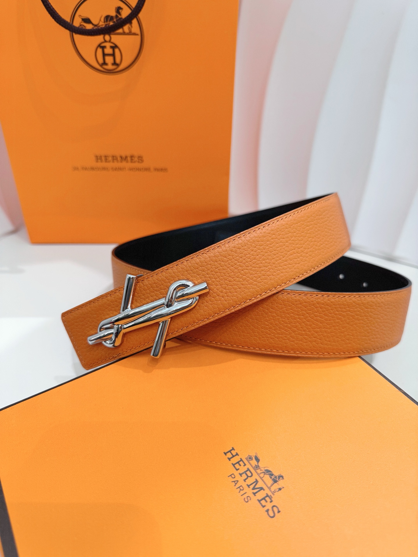Hermès Leather Belt S-m