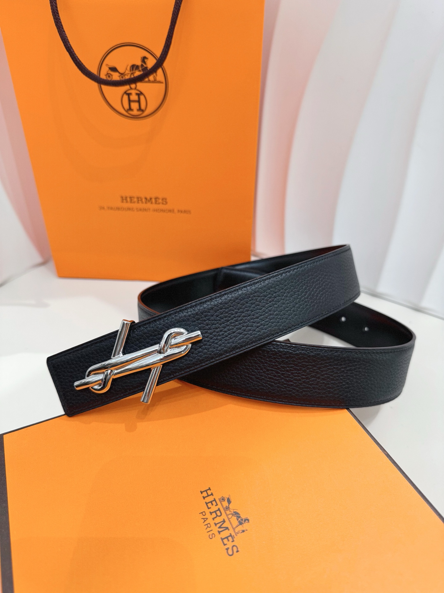 Hermès Leather Belt S-m