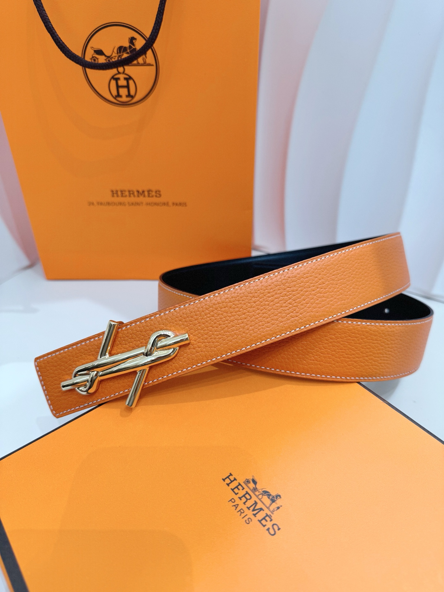 Hermès Leather Belt S-m