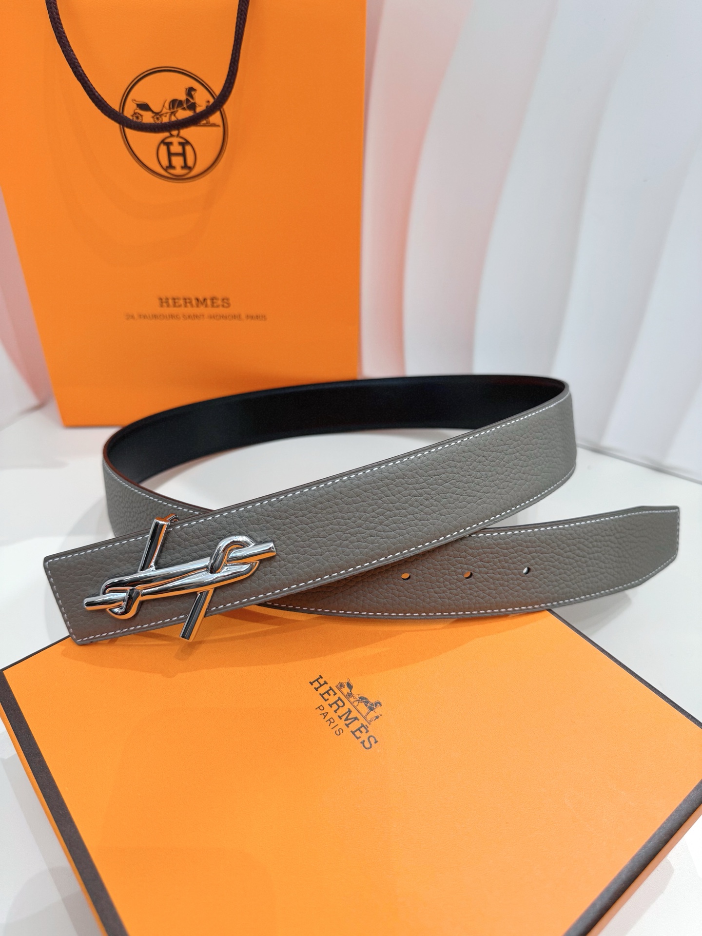 Hermès Leather Belt S-m