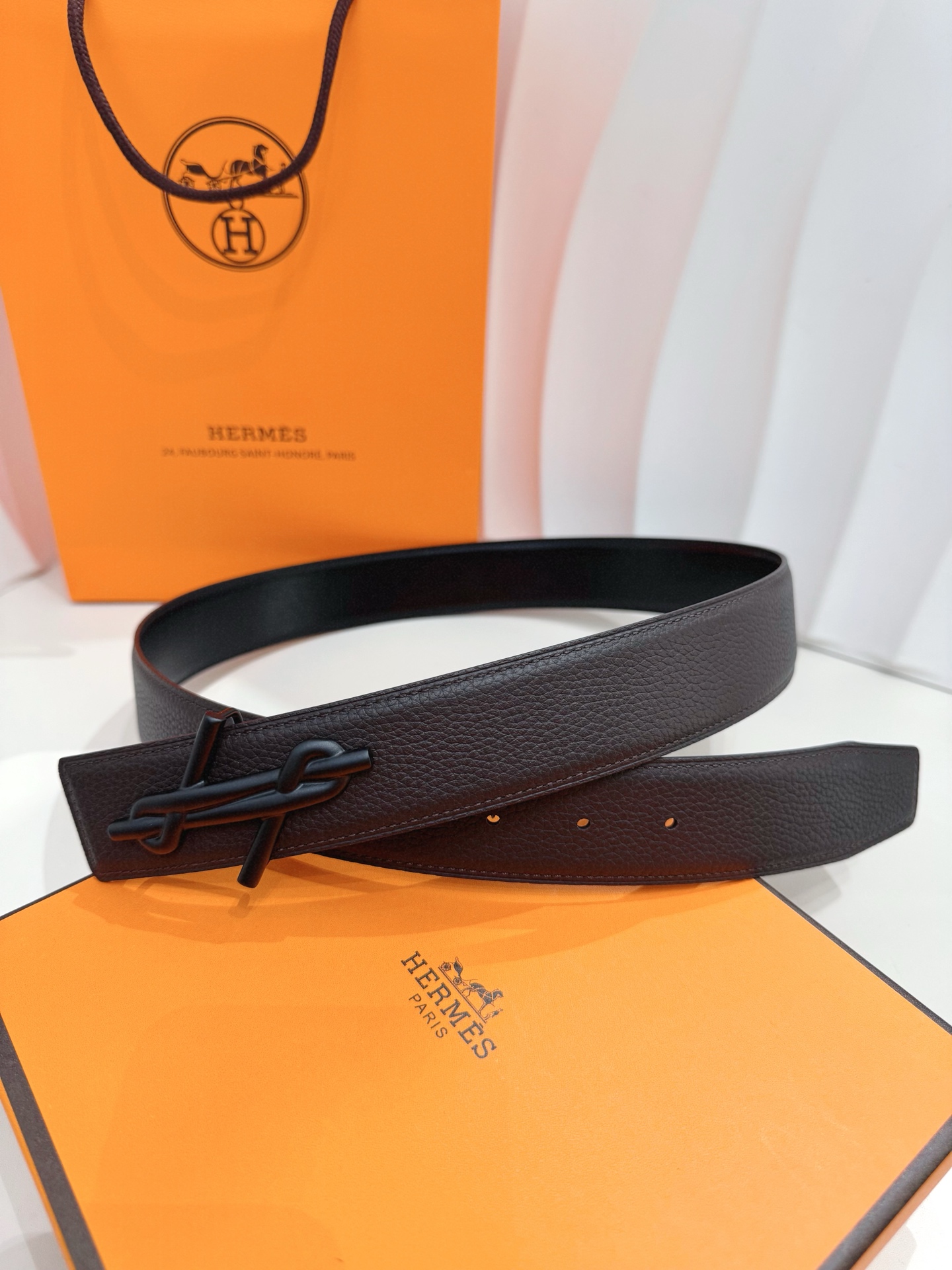 Hermès Leather Belt S-m