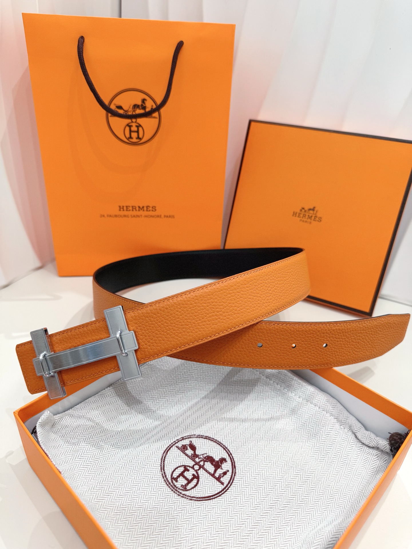Hermès Leather Belt S-m