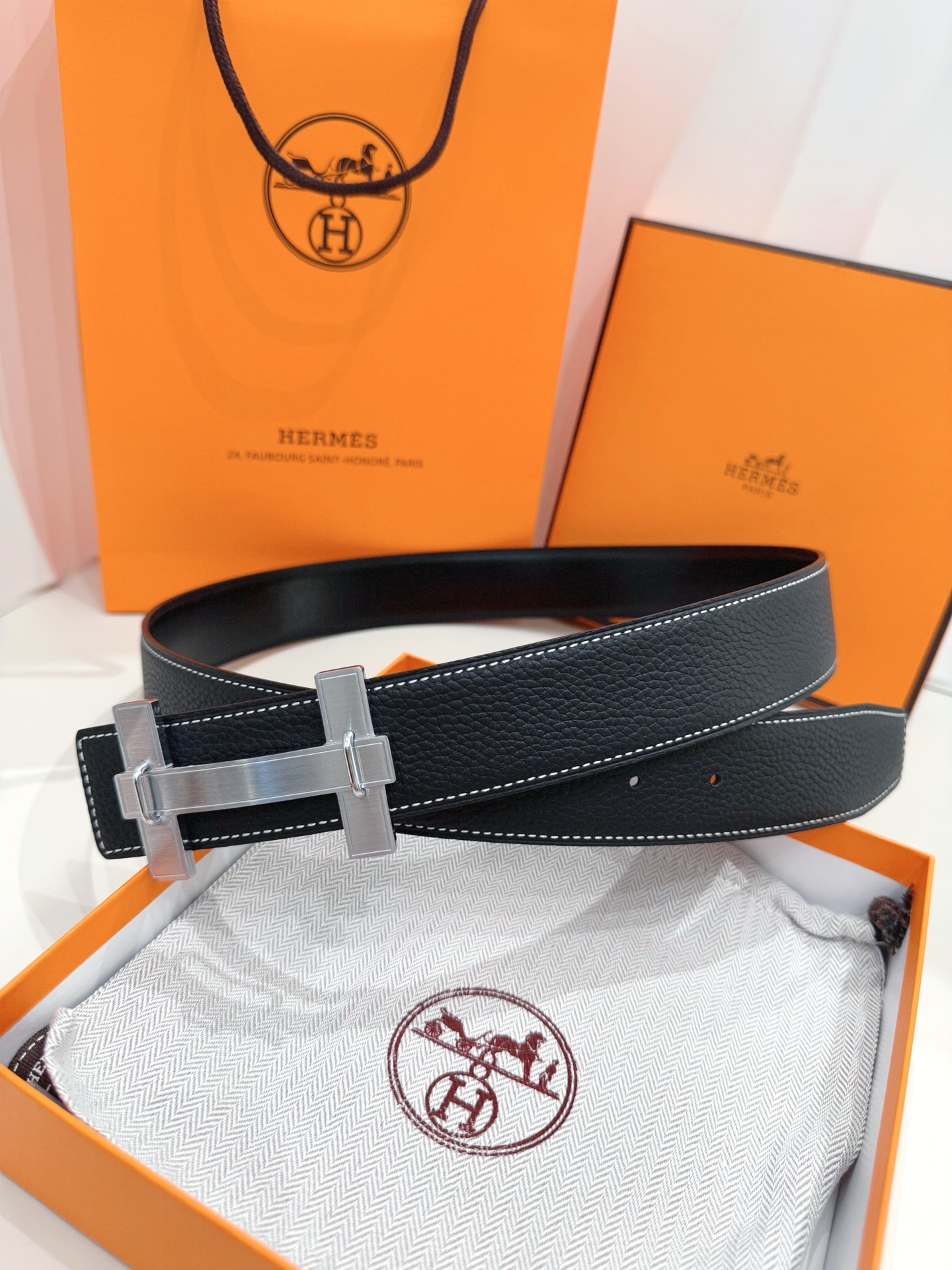 Hermès Leather Belt S-m