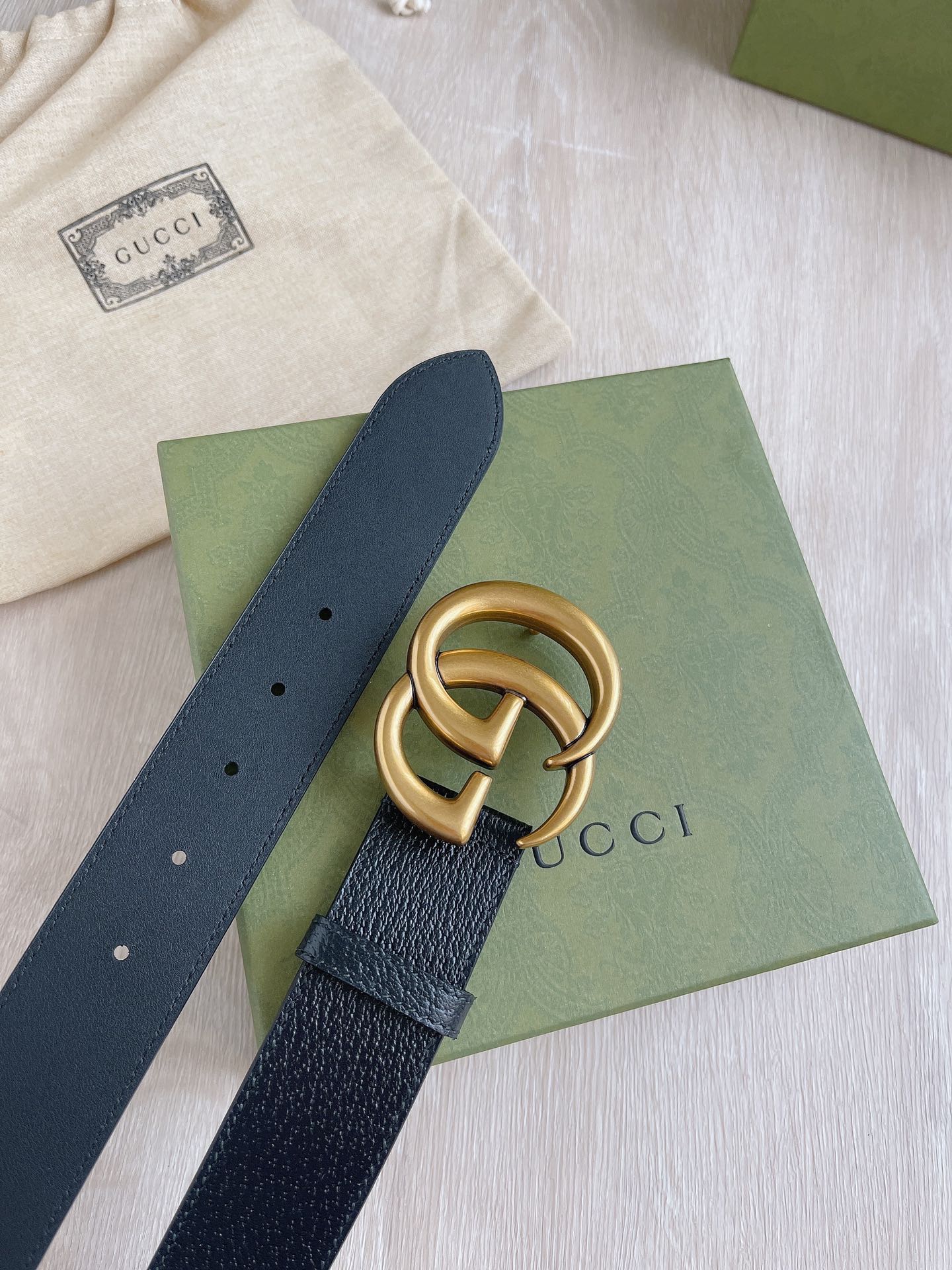 Gucci Basic Belt Cow Leather Black M
