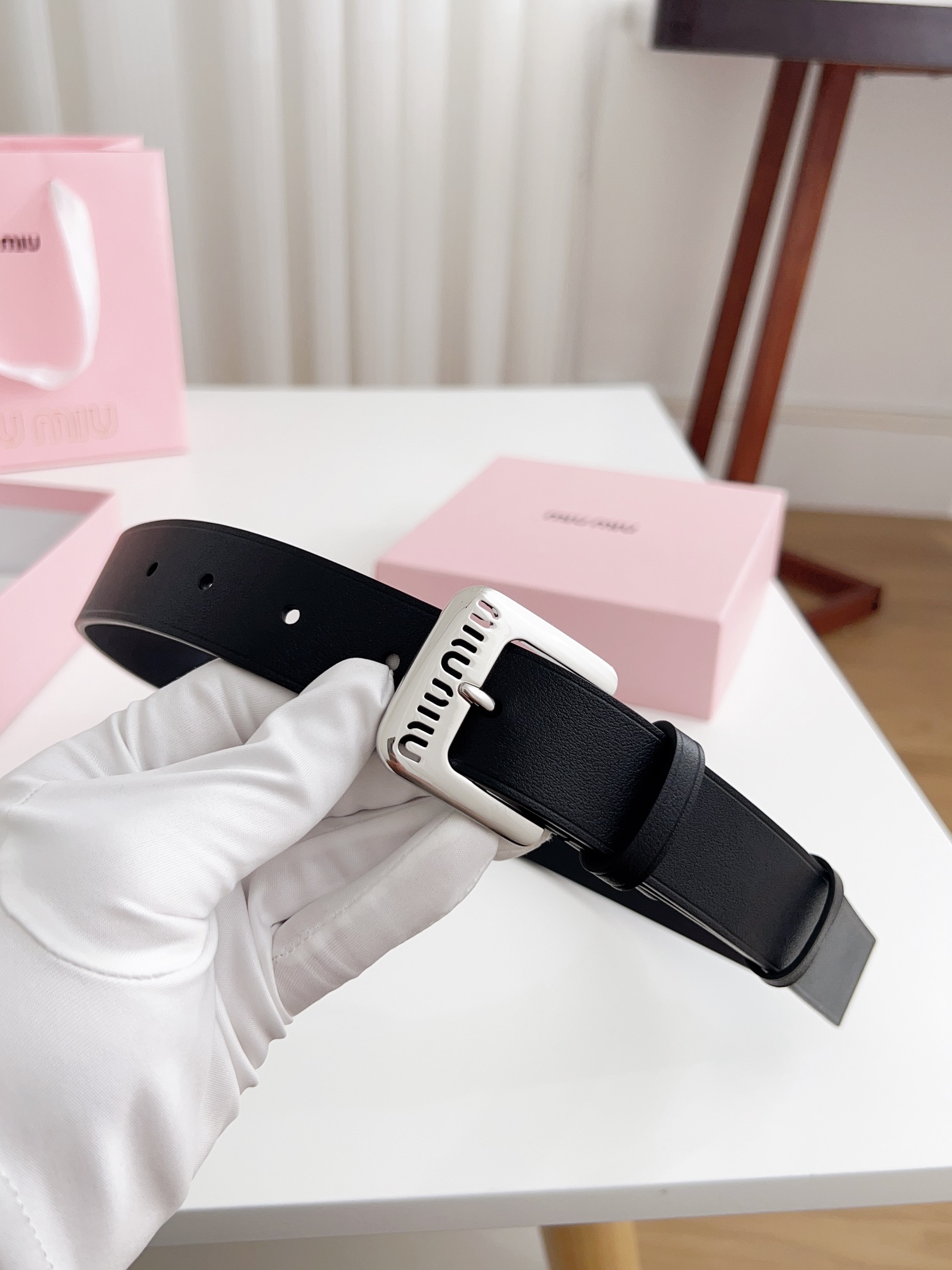 Miu Miu Female Leather Belt Cow Leather Silver M-l